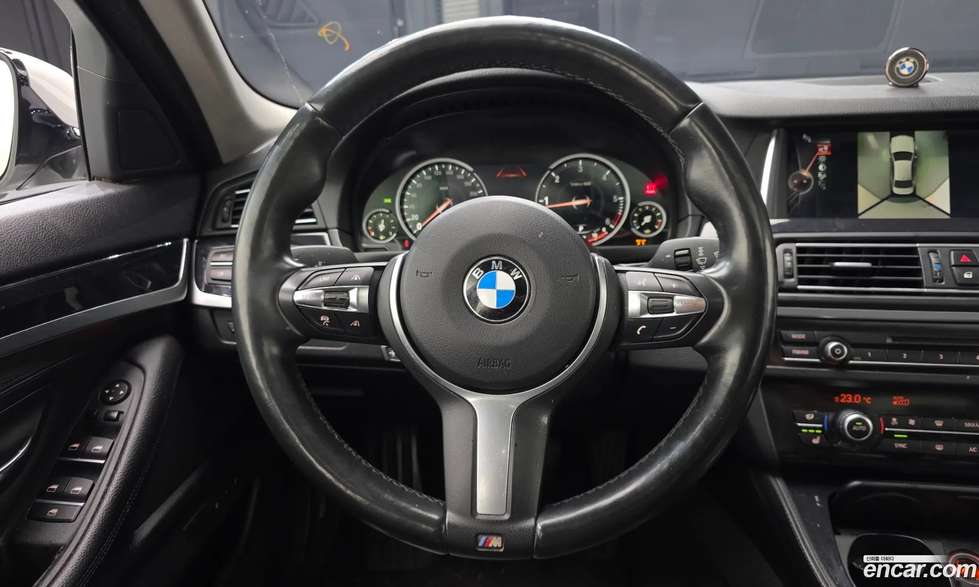 BMW 5 Series 2016 WBA5E7104GG568068 — 3