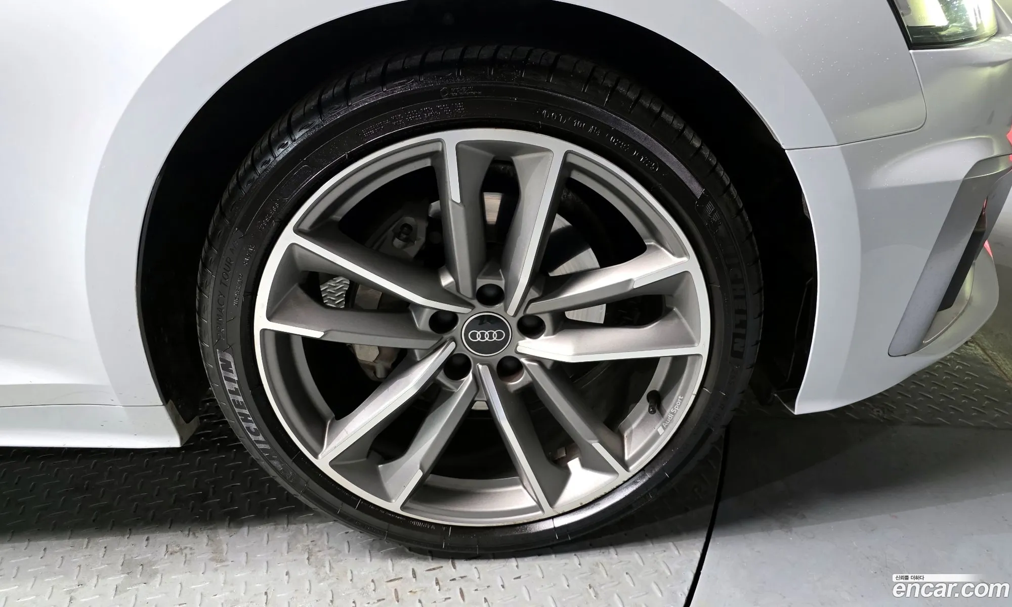 Audi A5 2021 7777⁷777777777777 — 17