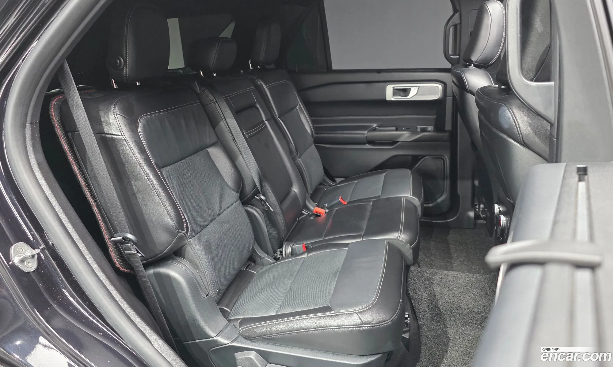 Ford Explorer 6th Gen 2020 1FMSK8FH4LGB58752 — 13