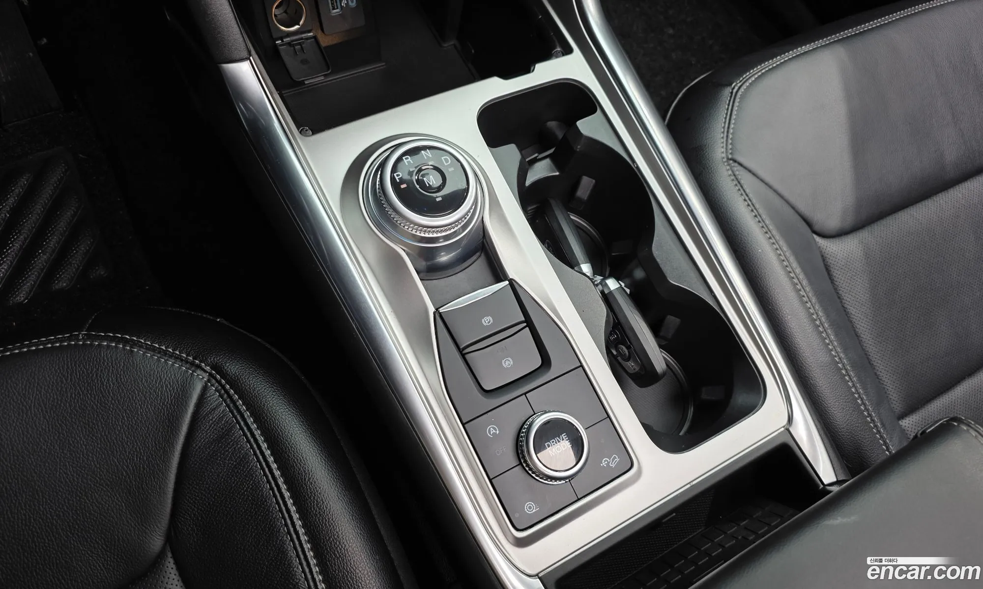 Ford Explorer 6th Gen 2020 1FMSK8FH4LGB58752 — 6