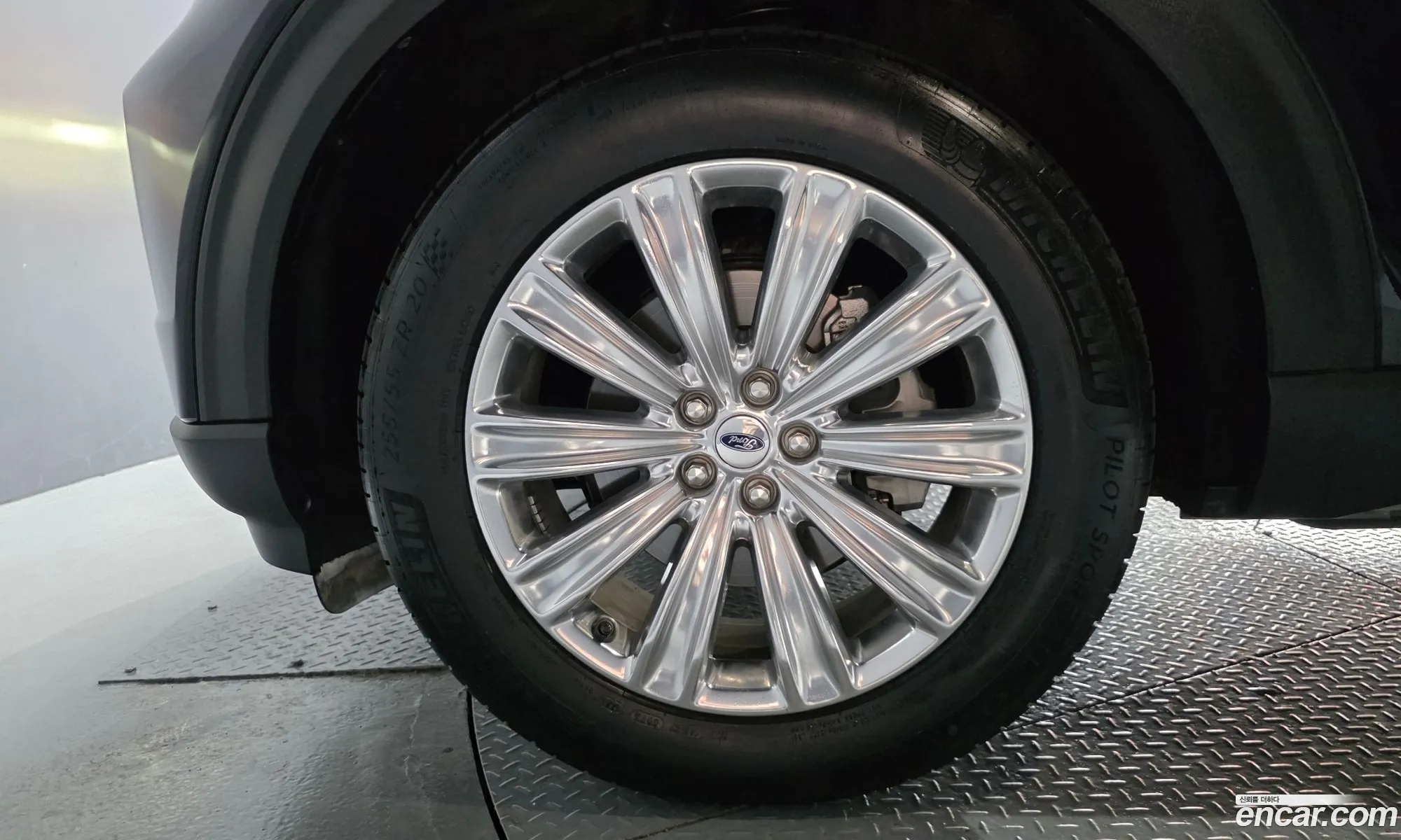 Ford Explorer 6th Gen 2020 1FMSK8FH4LGB58752 — 7