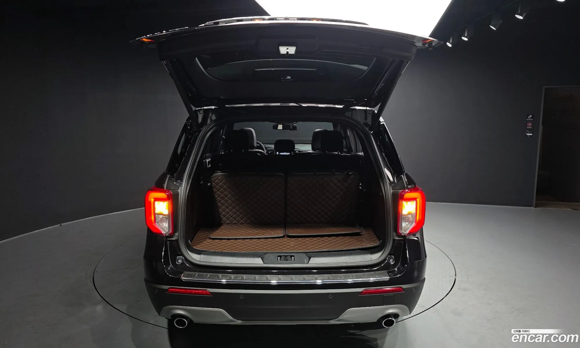 Ford Explorer 6th Gen 2020 1FMSK8FH4LGB58752 — 5