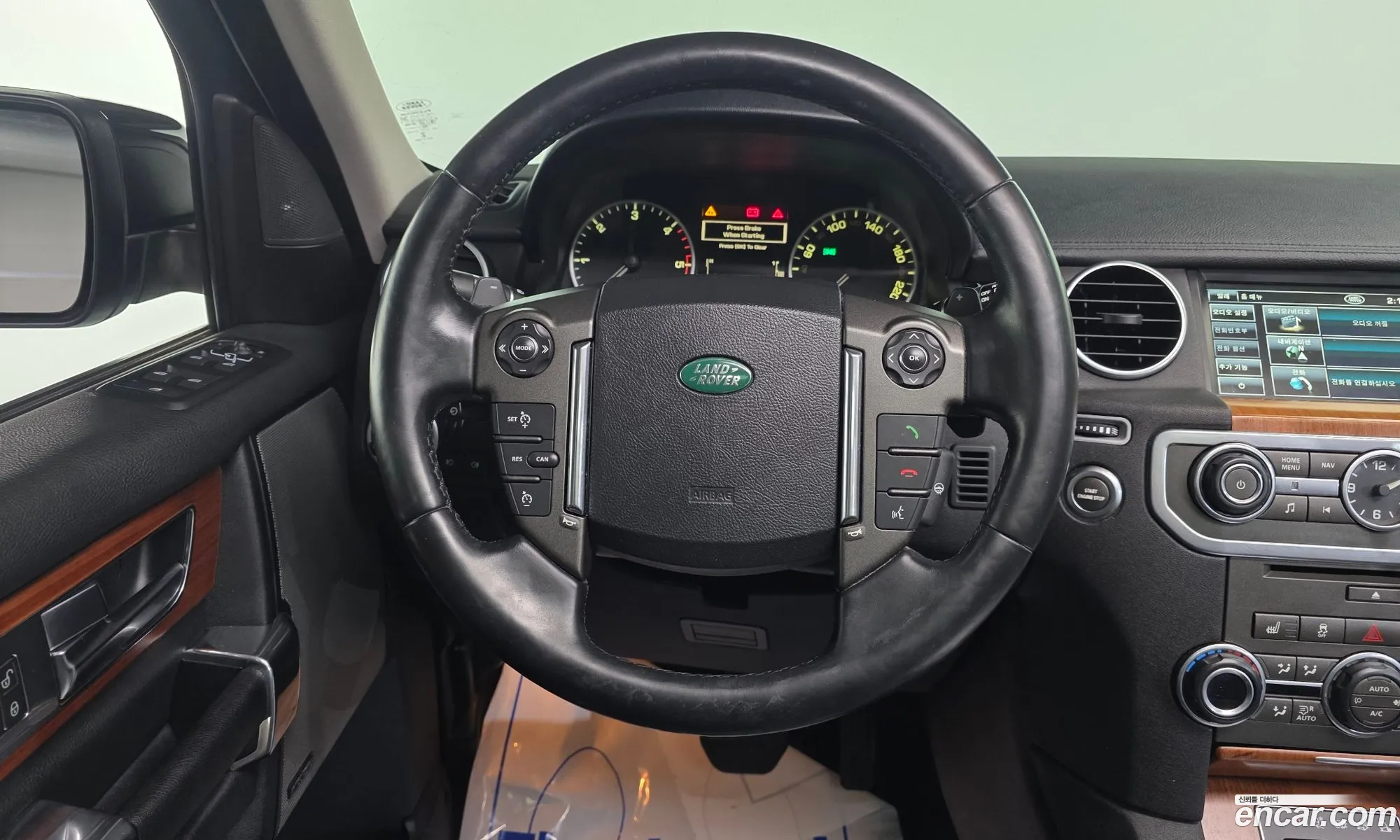 Land Rover Discovery 4 2013 SALLAAAG6DA689134 — 13