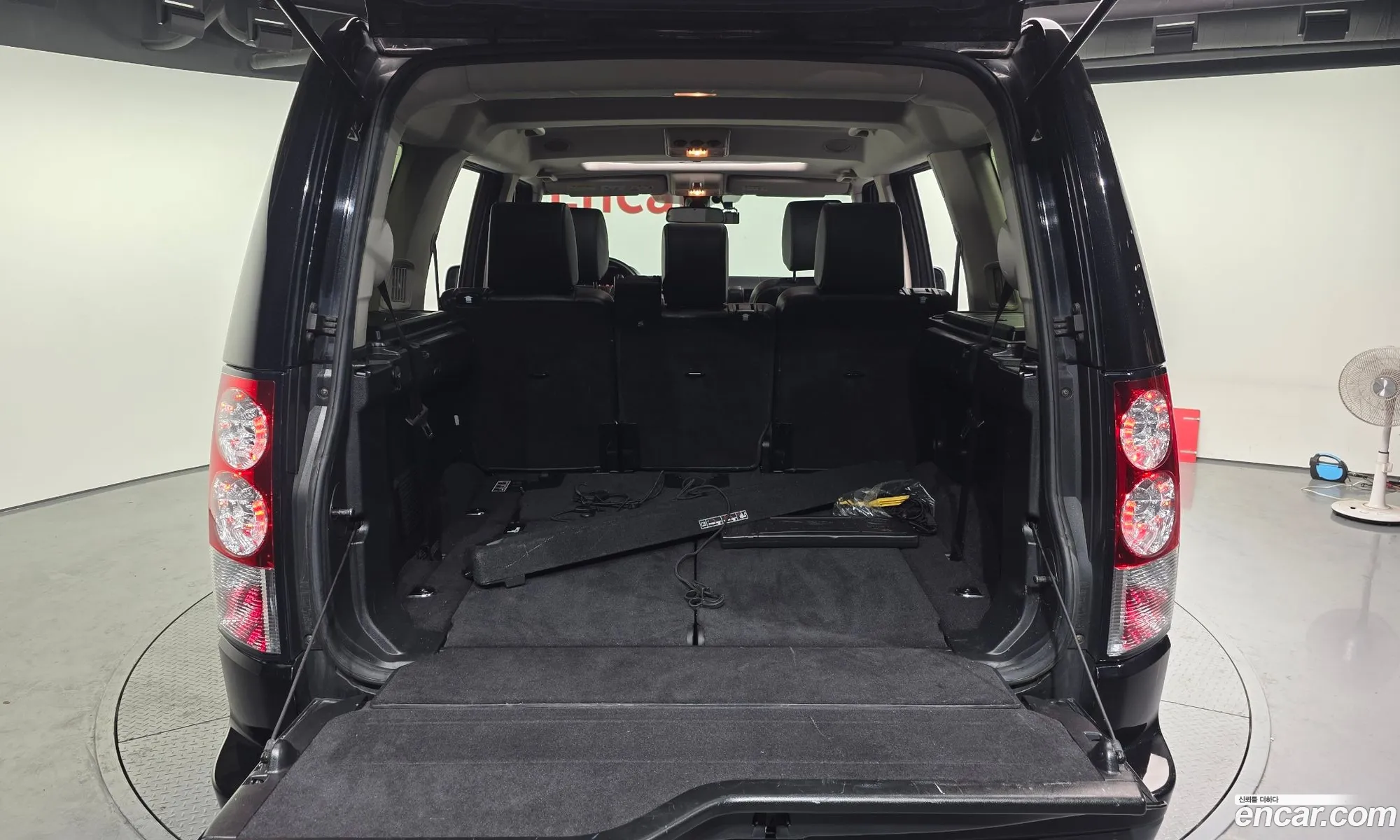 Land Rover Discovery 4 2013 SALLAAAG6DA689134 — 3