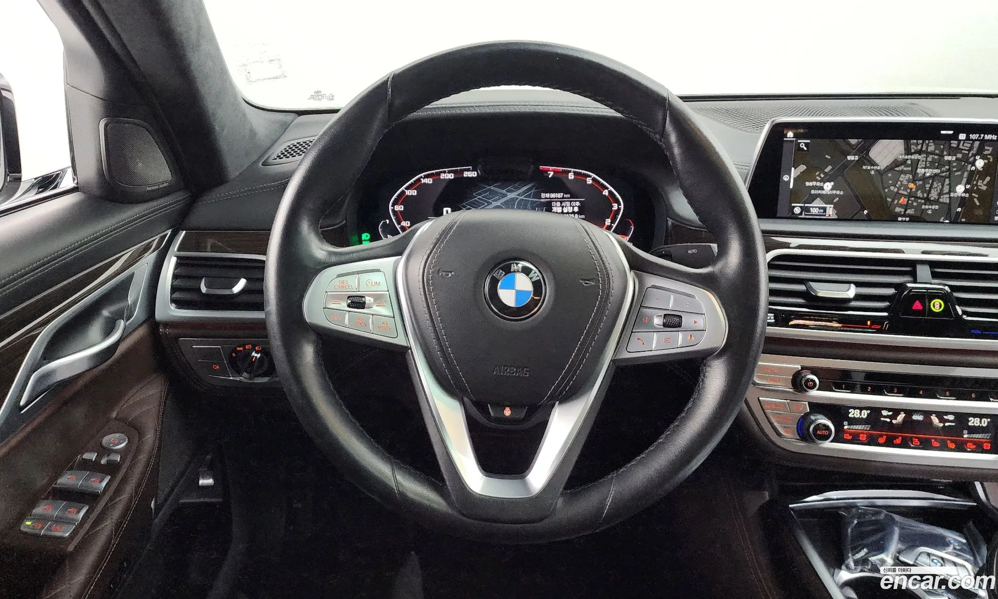 BMW 7 Series 2022 — 18