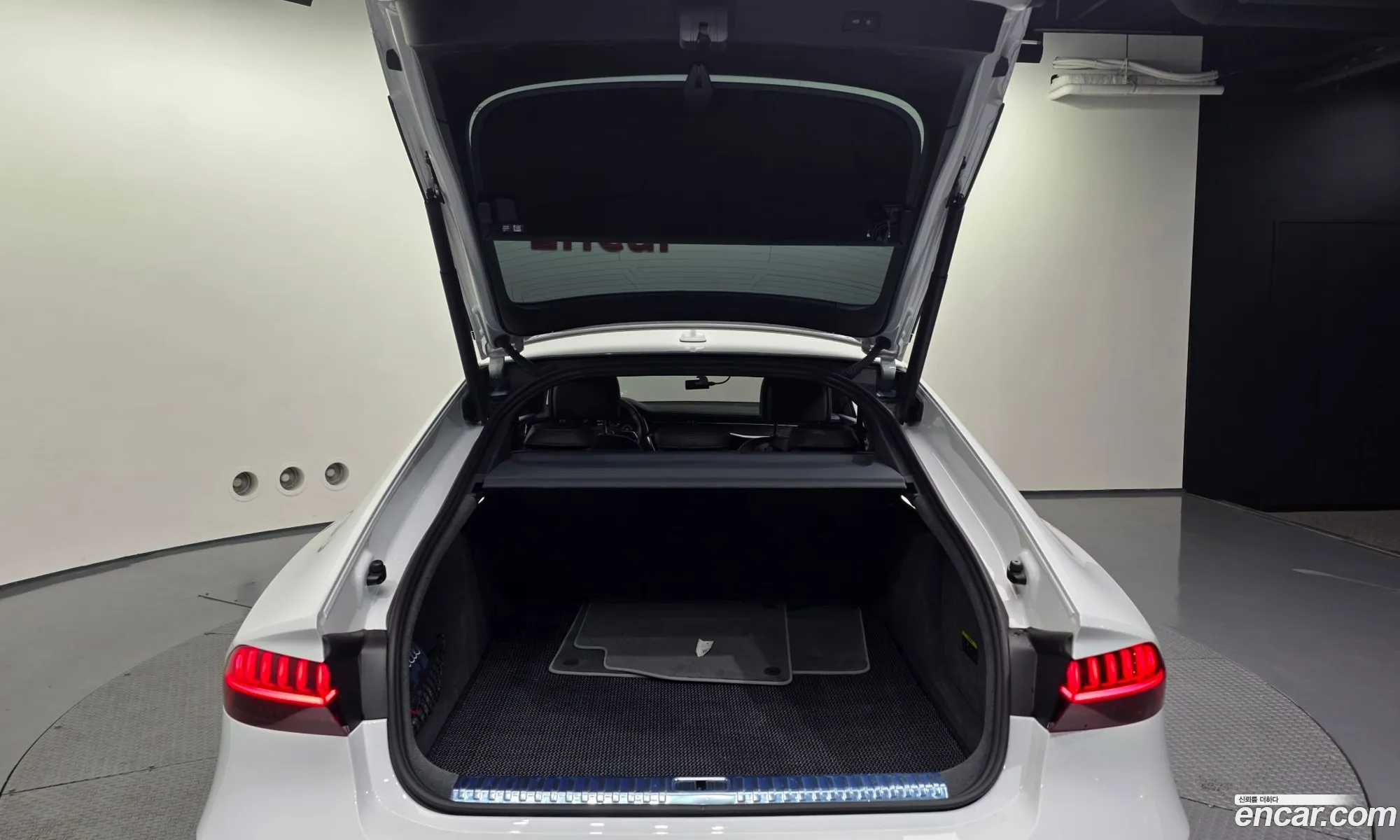 Audi A7 2021 WAUZZZF24MN012278 — 8