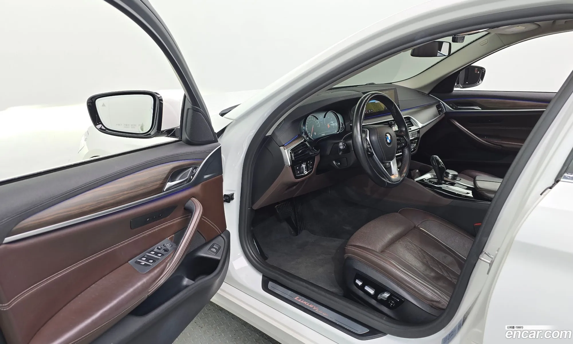 BMW 5 Series 2018 WBAJC5105JG861963 — 9