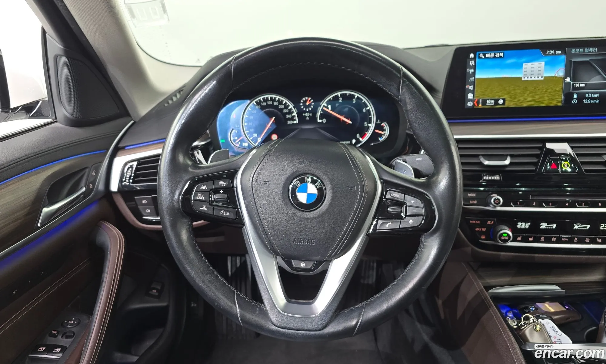 BMW 5 Series 2018 WBAJC5105JG861963 — 12
