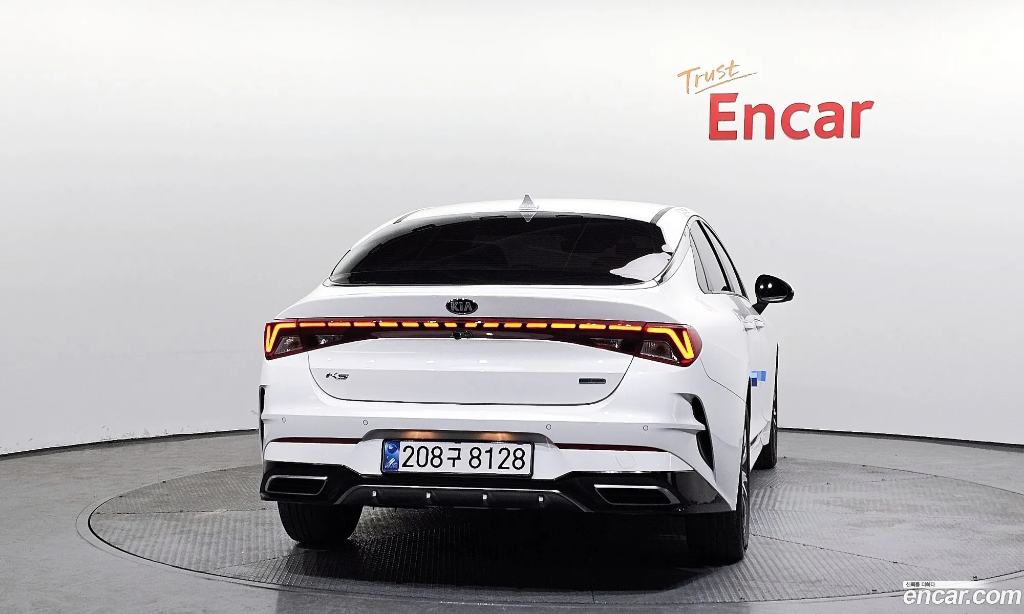 Kia K5 Hybrid 2021 — 2