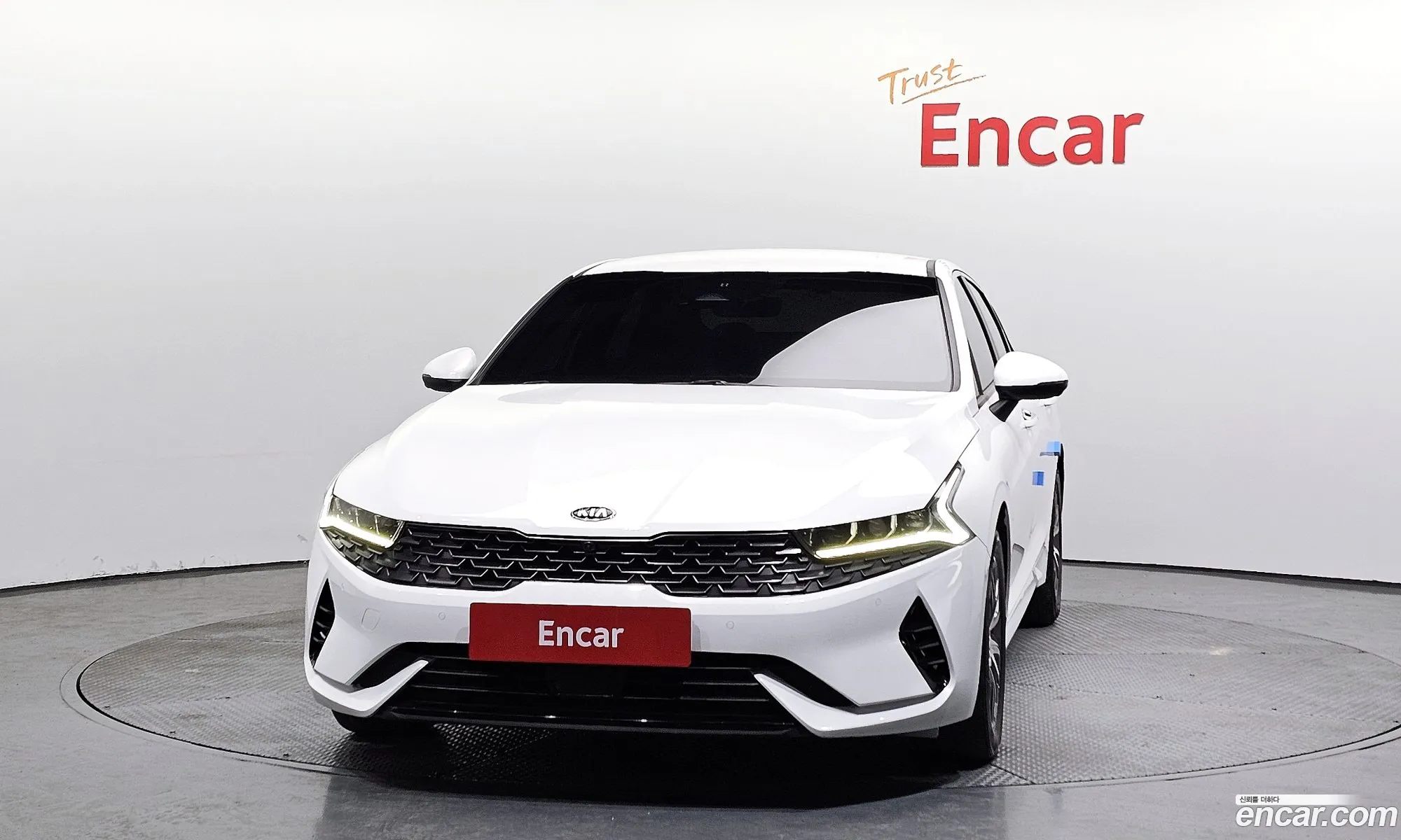 Kia K5 Hybrid 2021 — 4