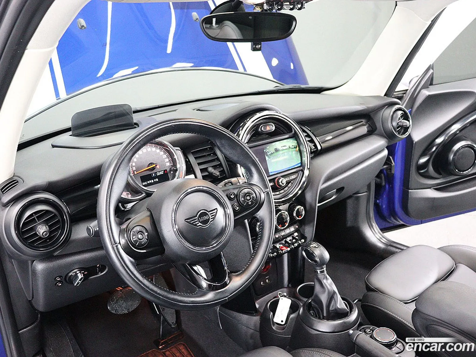 Mini Cooper 2019 — 13