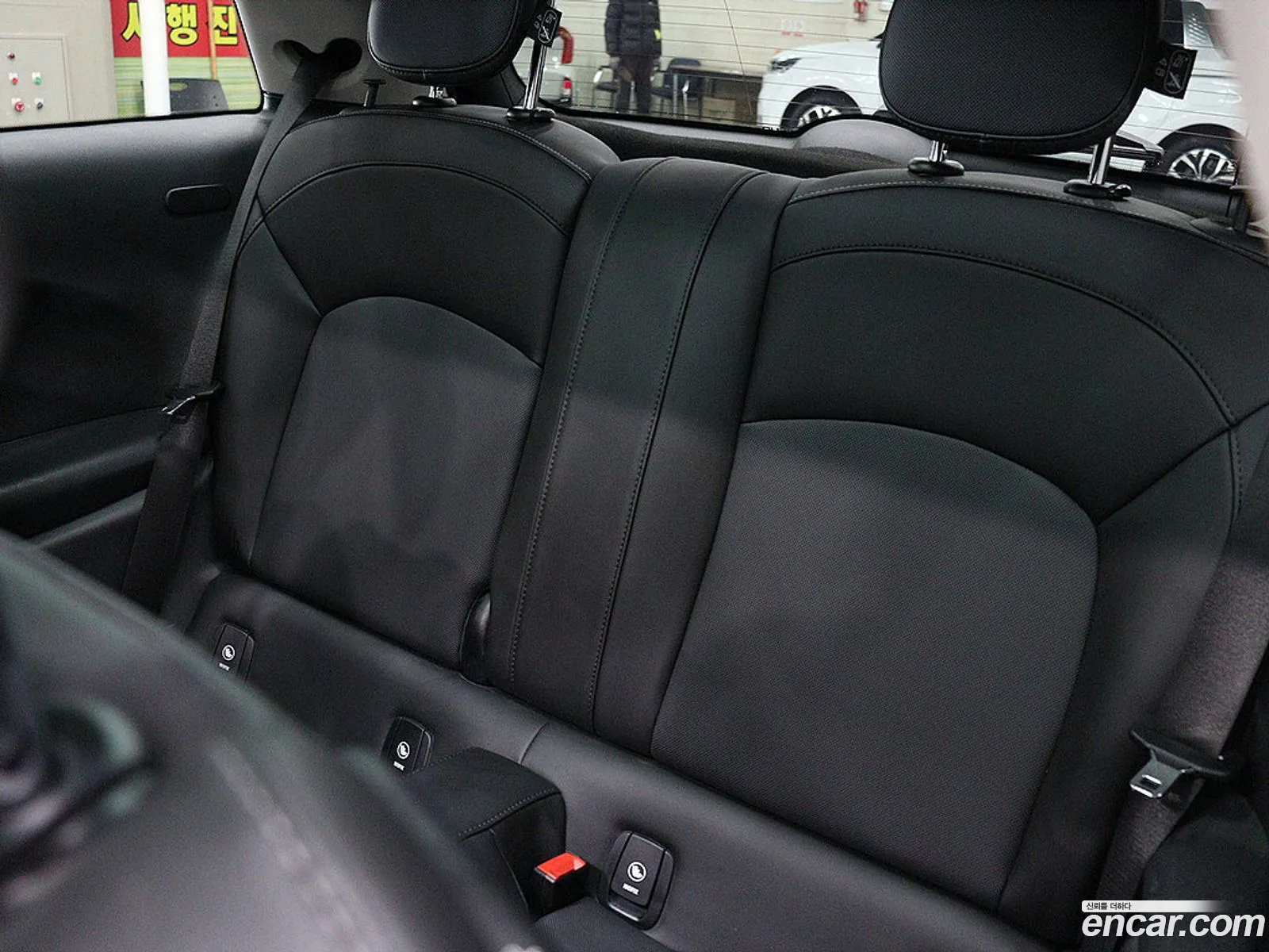 Mini Cooper 2019 — 17