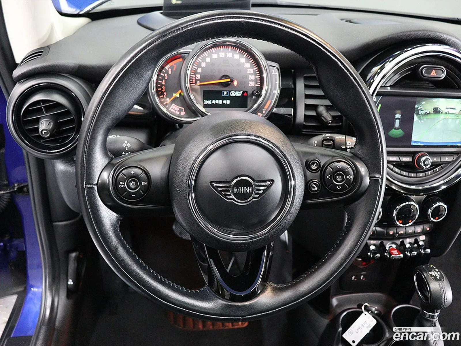 Mini Cooper 2019 — 8