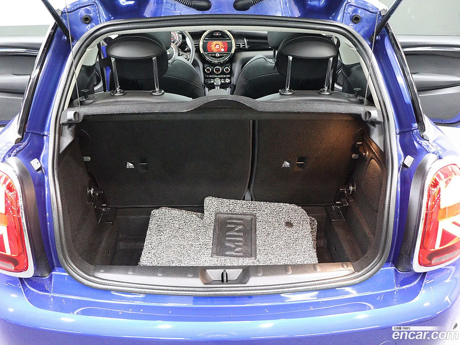 Mini Cooper 2019 — 3