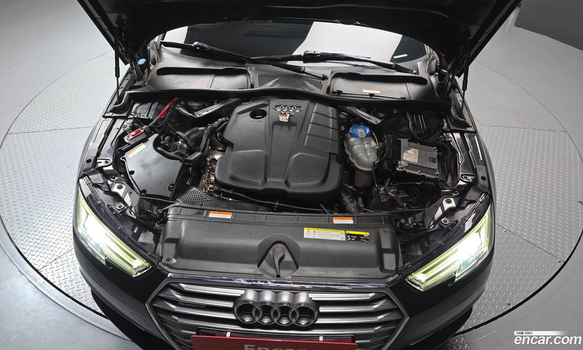 Audi A4 2018 WAUZZZF41JA181209 — 4