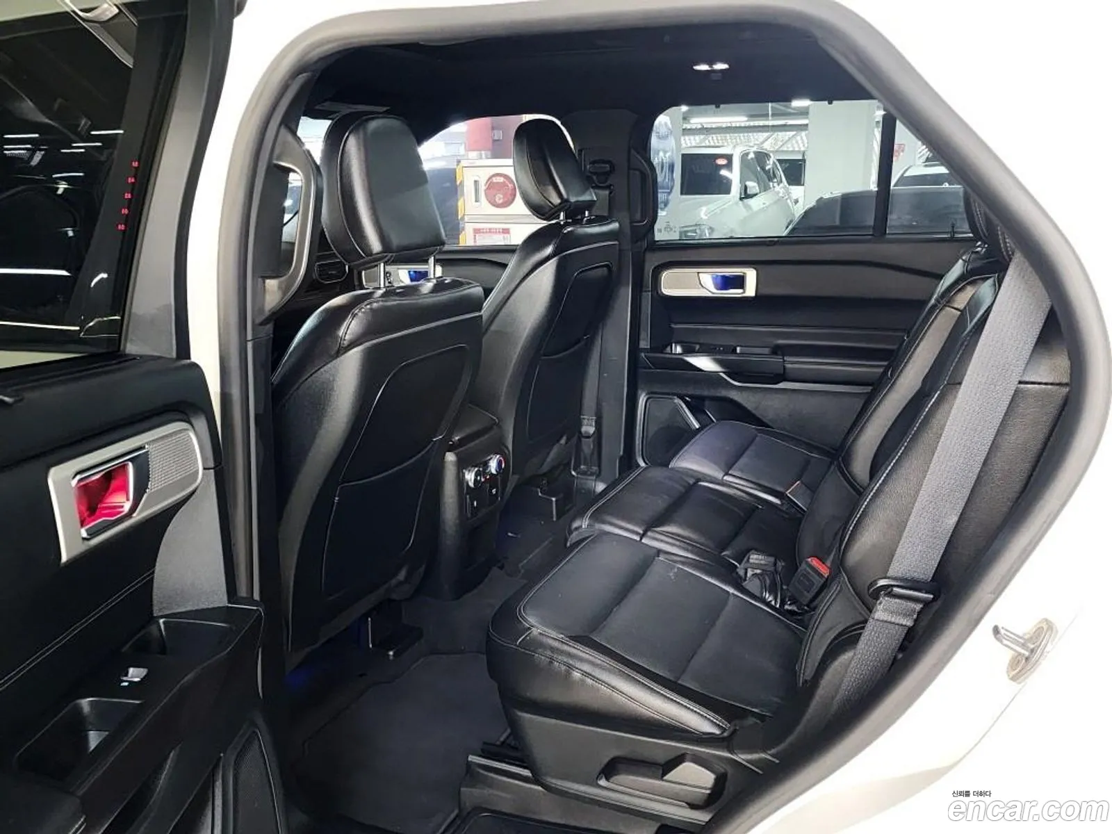 Ford Explorer 6th Gen 2020 — 19