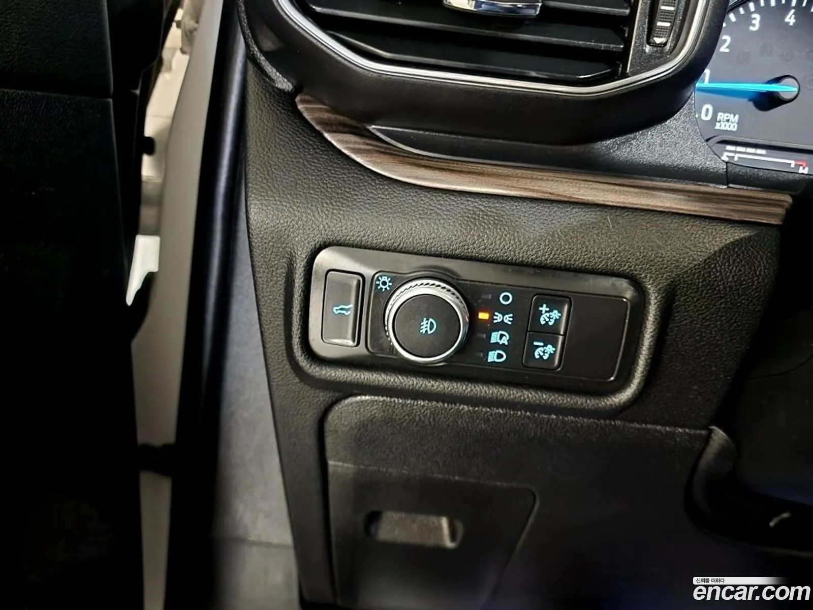 Ford Explorer 6th Gen 2020 — 6