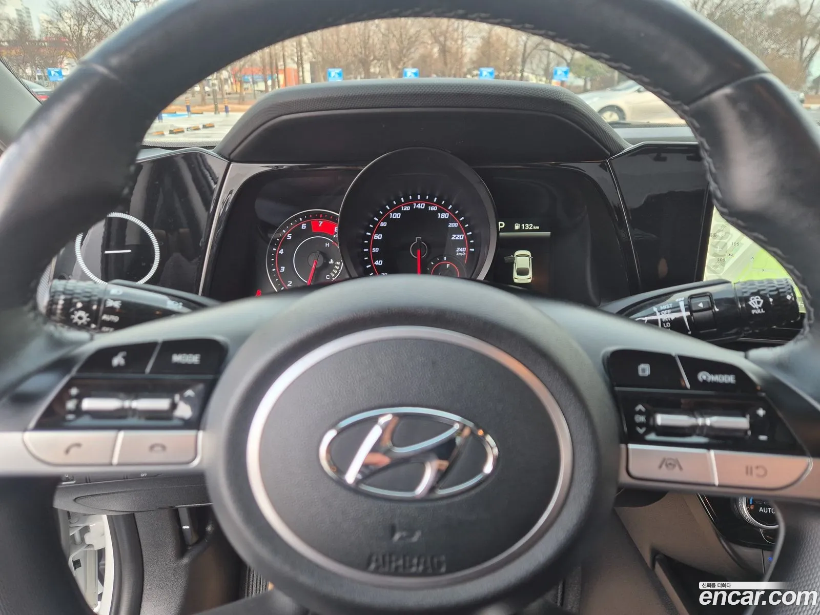Hyundai Elantra 2022 — 10