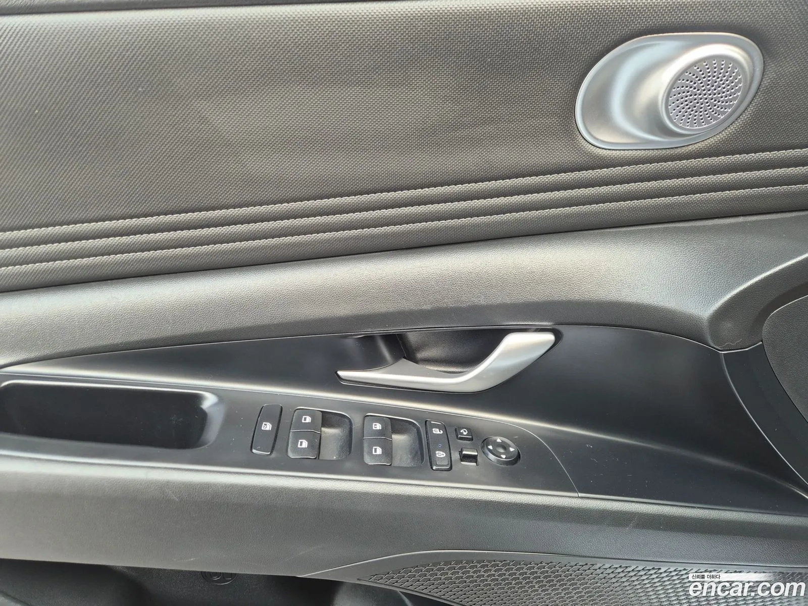 Hyundai Elantra 2022 — 6