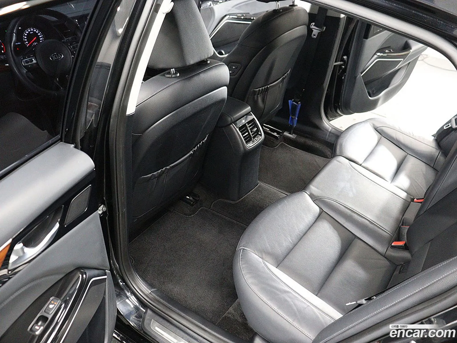 Kia K7 2017 — 13