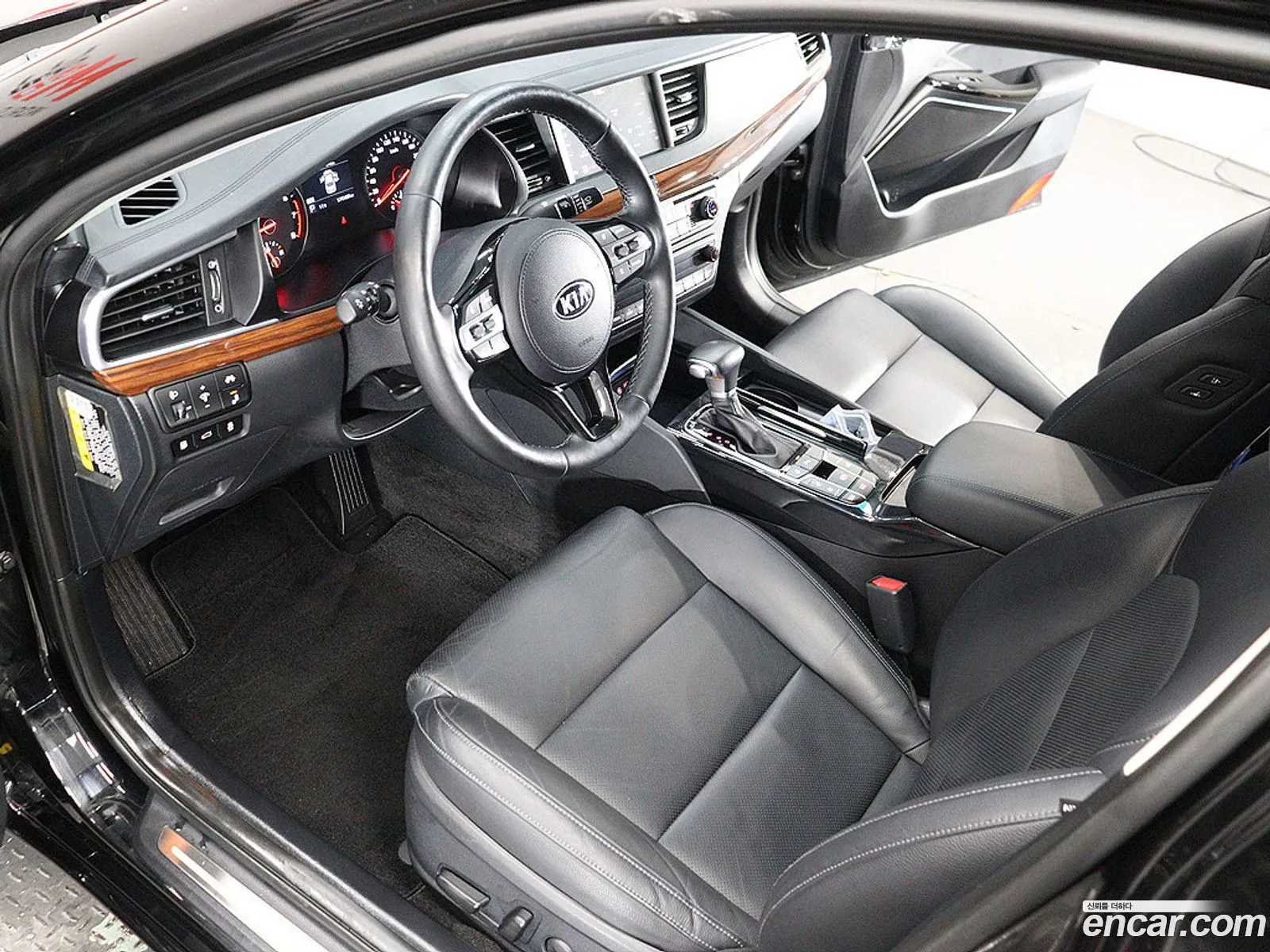 Kia K7 2017 — 15