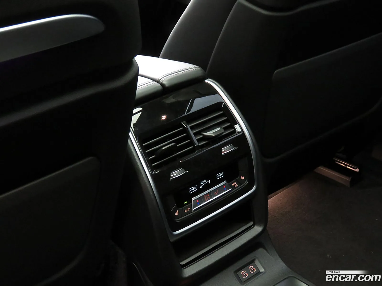 BMW X7 2025 — 16