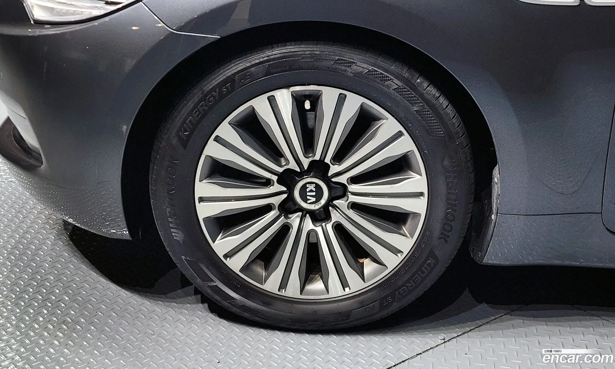 Kia K9 2014 — 2