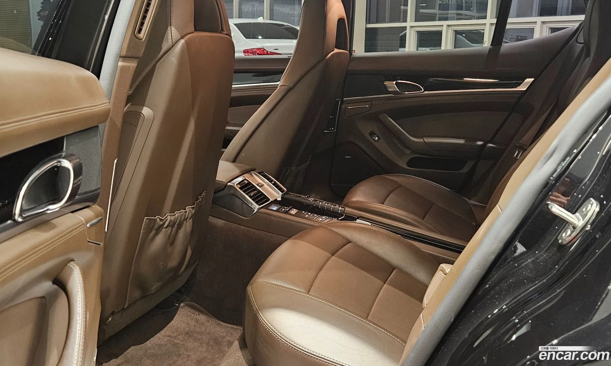 Porsche Panamera 2015 — 17