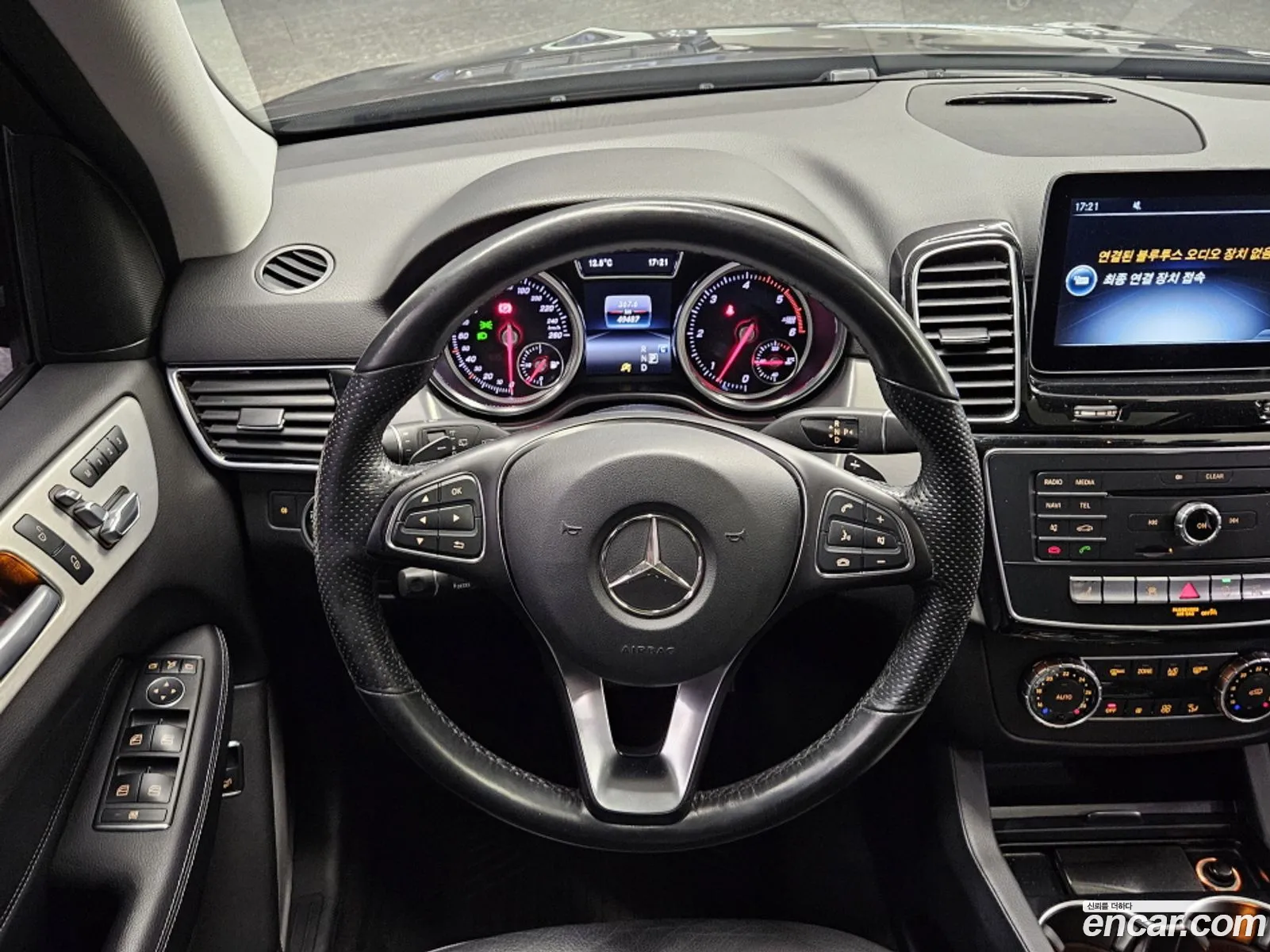Mercedes-Benz GLE-Class W166 2018 — 9