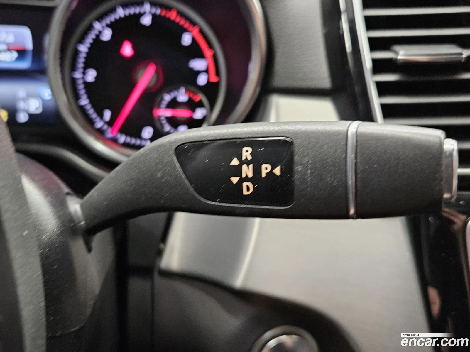 Mercedes-Benz GLE-Class W166 2018 — 16