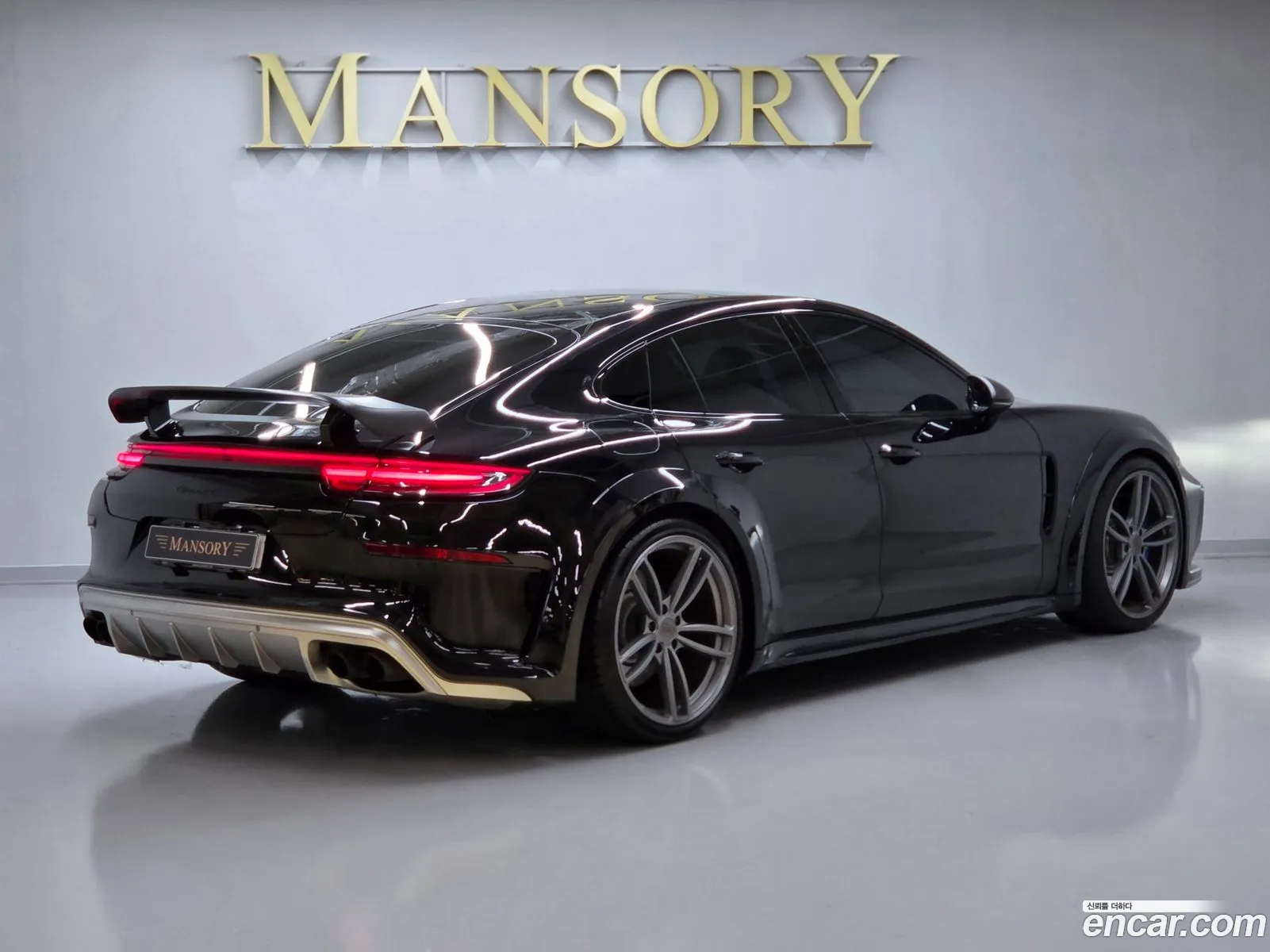 Porsche Panamera 2018 — 11