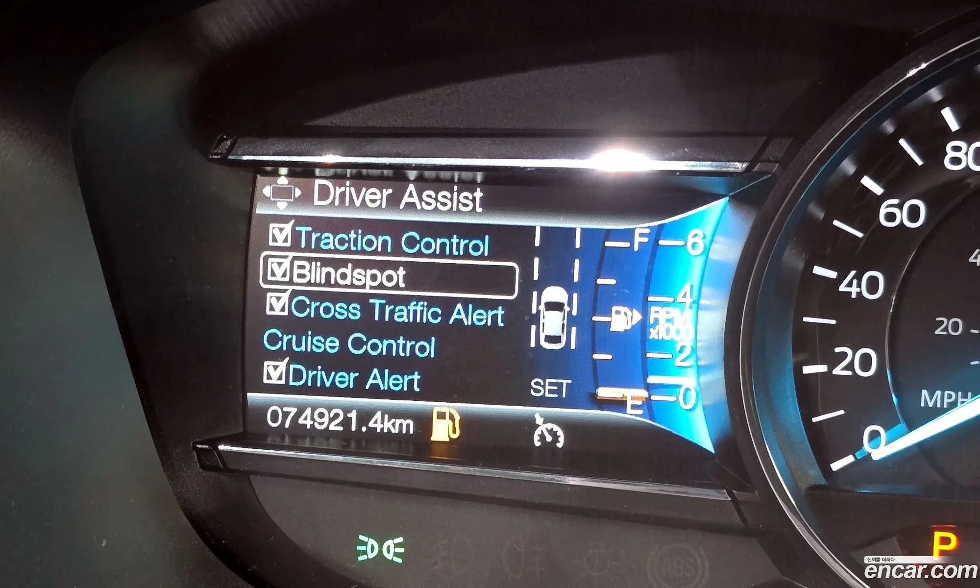 Ford Explorer 2017 1FM5K8FHXHGC12141 — 16