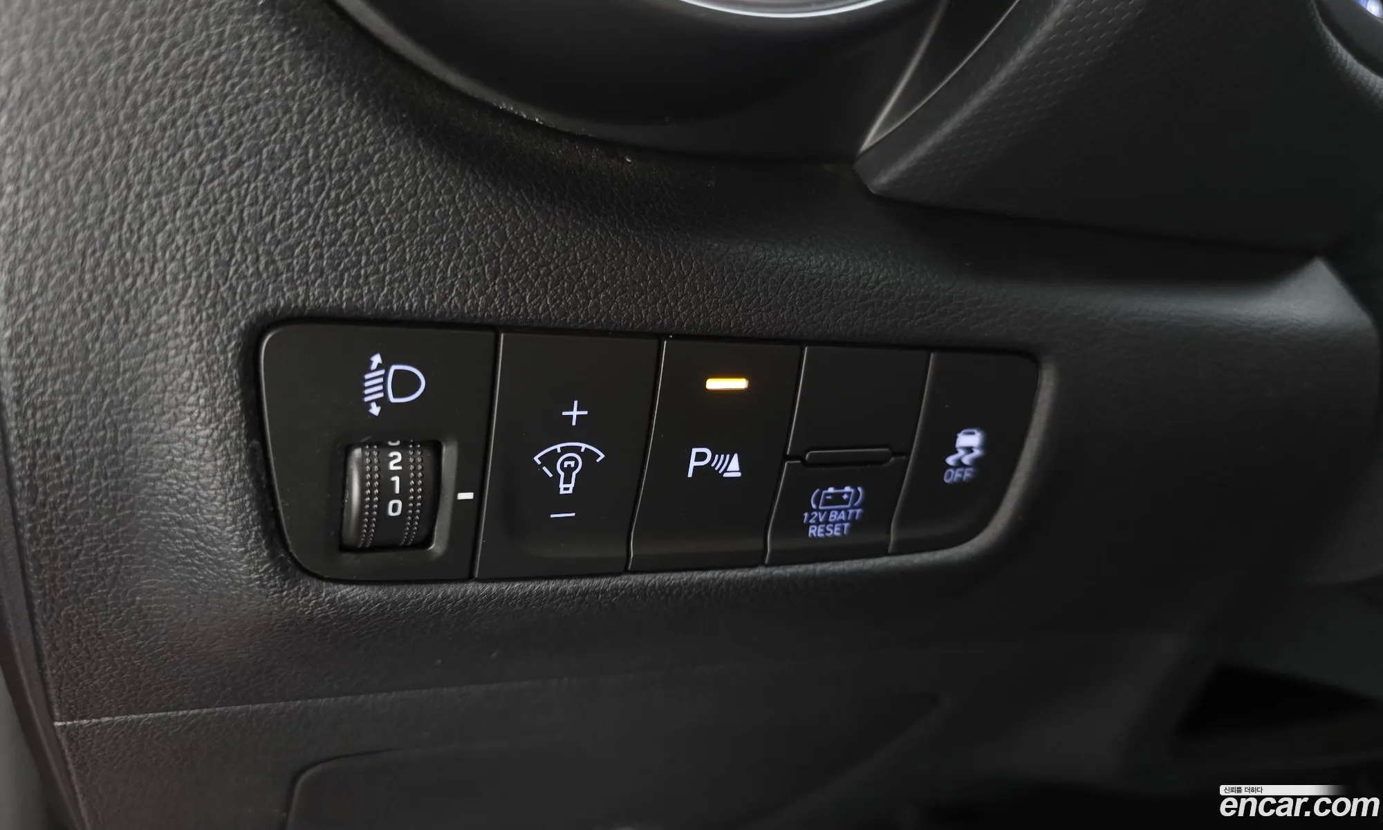 Hyundai Kona Hybrid 2020 — 10
