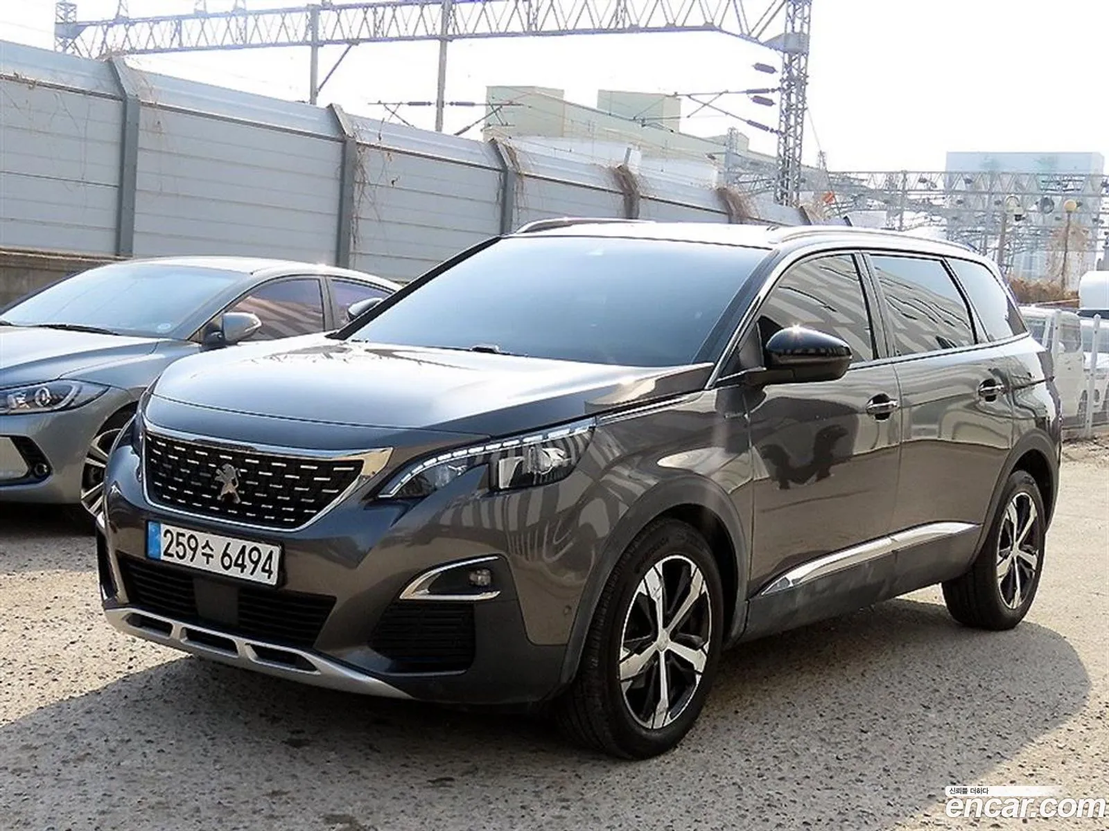 Peugeot 5008 2018 — 9