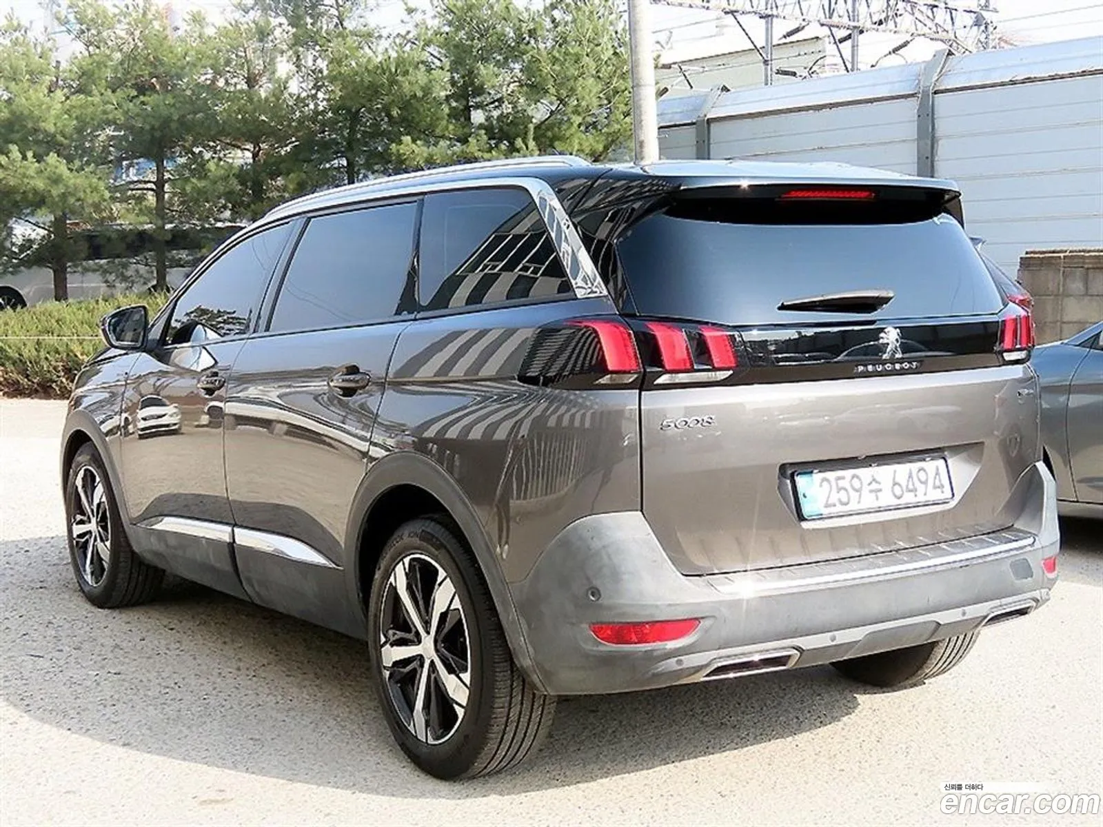 Peugeot 5008 2018 — 2