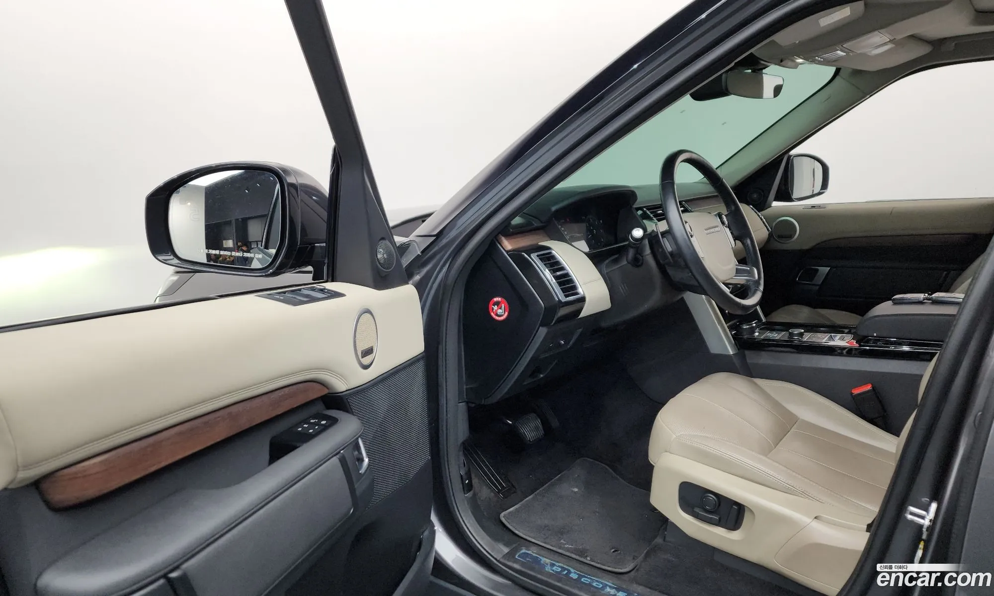 Land Rover Discovery 5 2019 SALRA2BK5K2405723 — 14