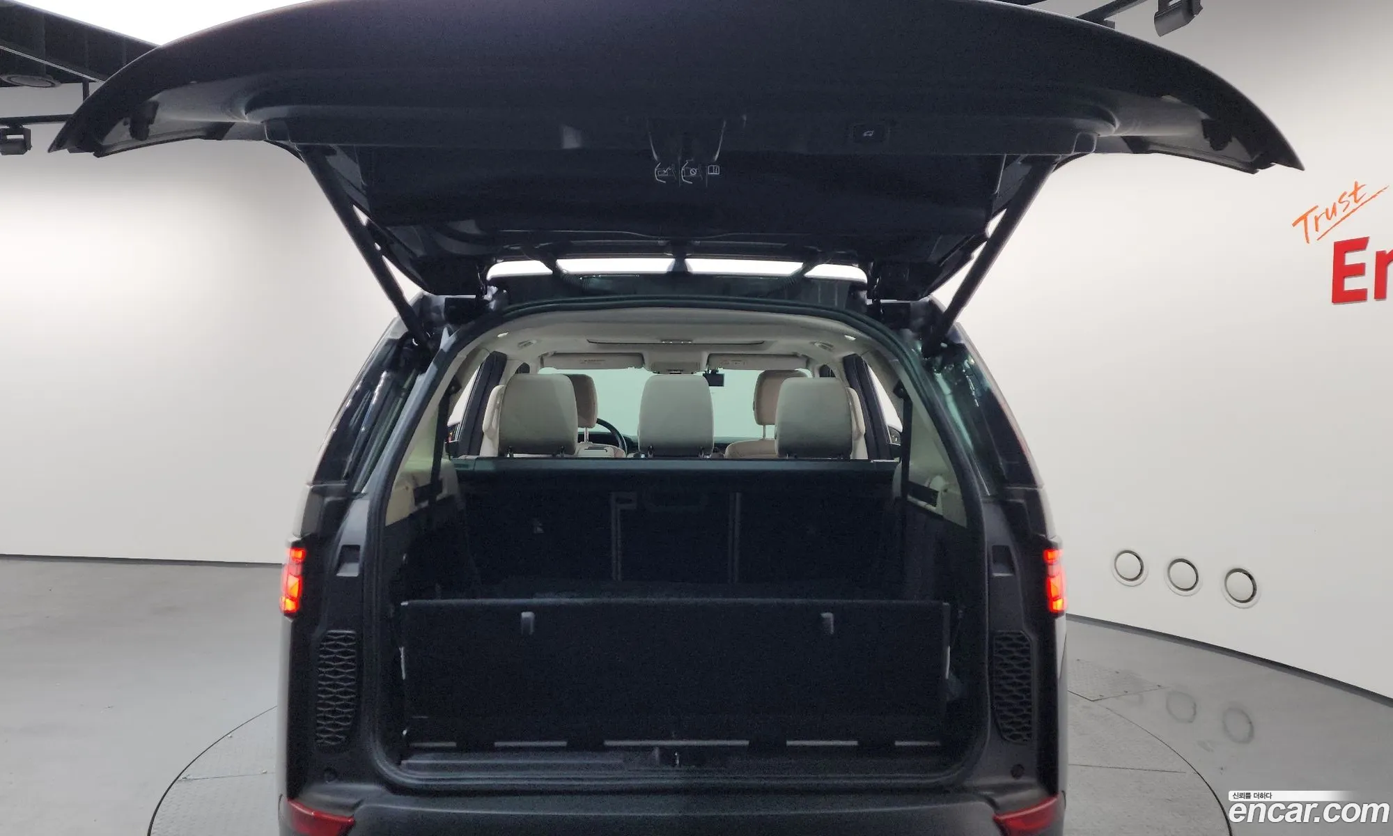 Land Rover Discovery 5 2019 SALRA2BK5K2405723 — 6