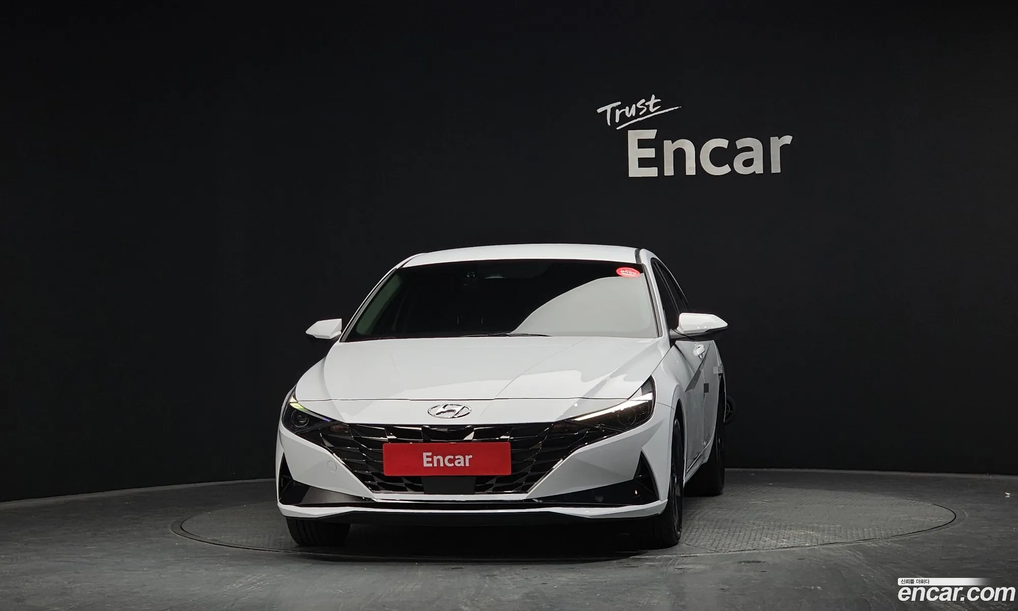 Hyundai Elantra 2022 — 2