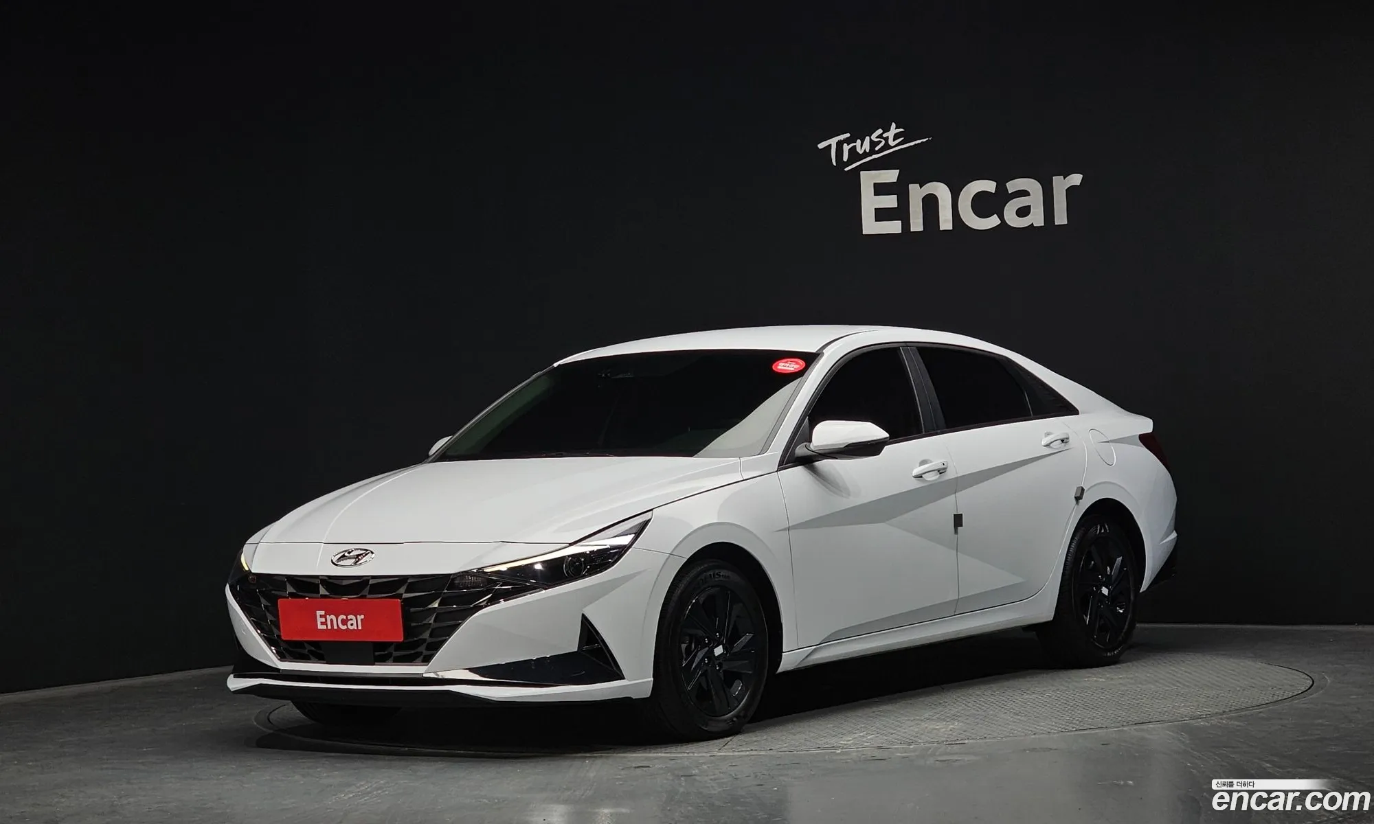 Hyundai Elantra 2022 — 19