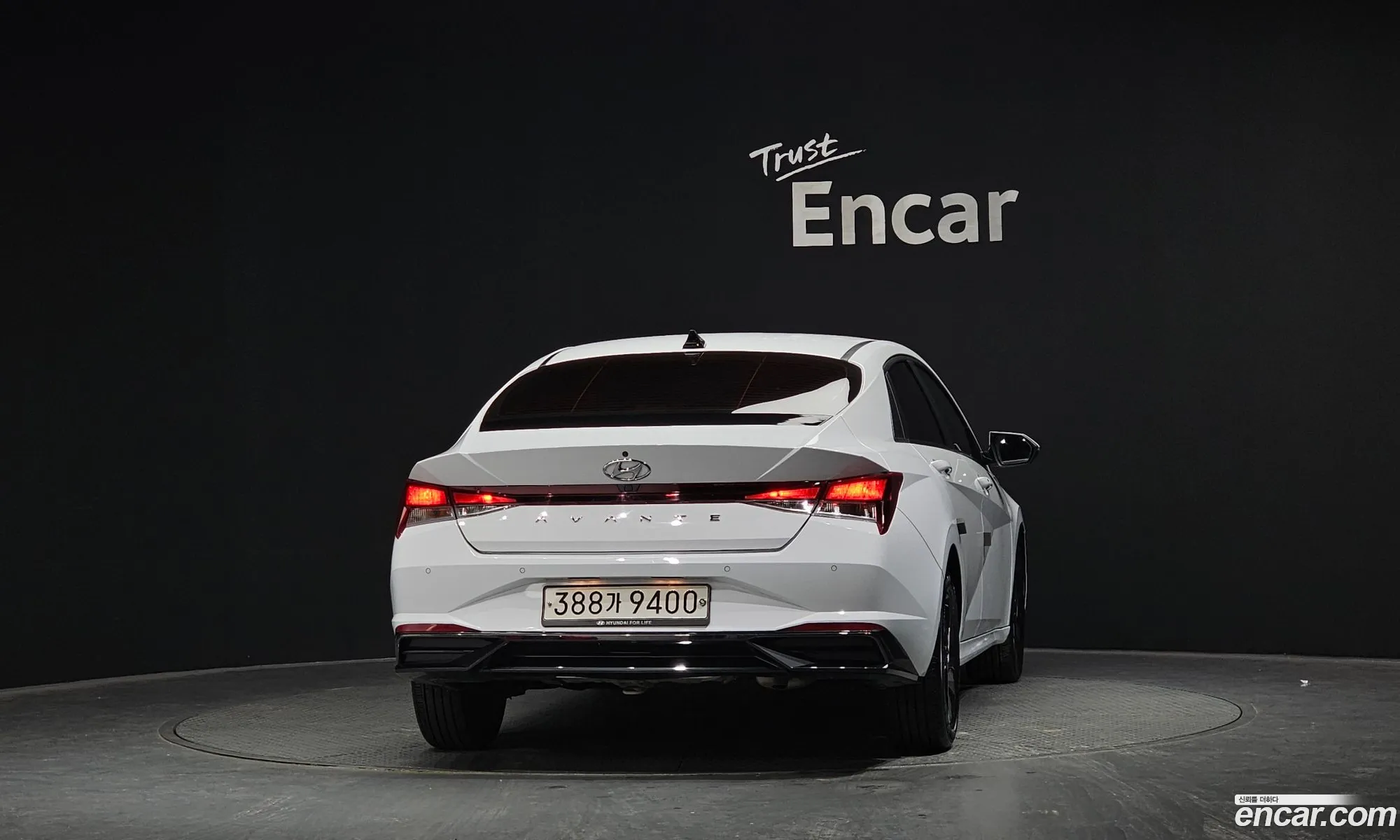 Hyundai Elantra 2022 — 10