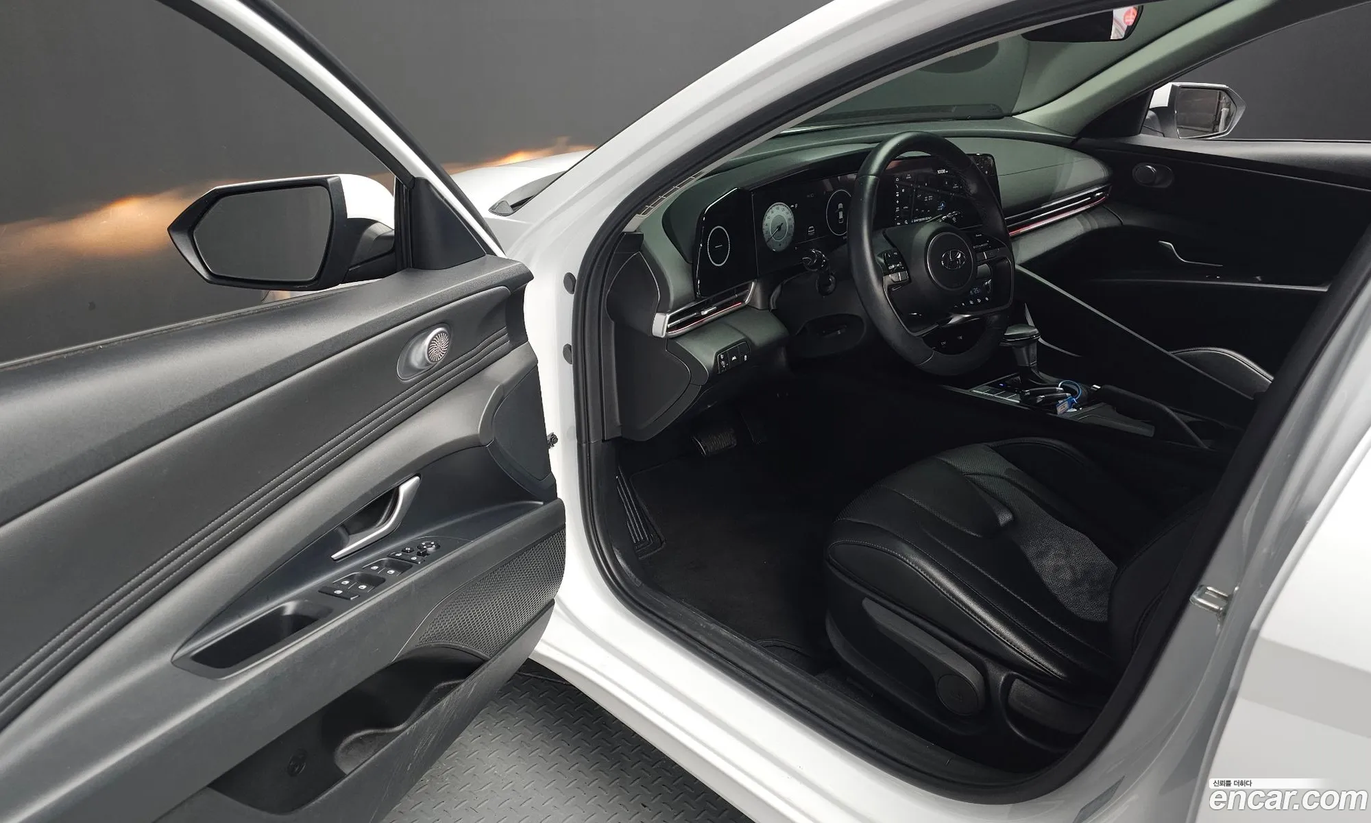 Hyundai Elantra 2022 — 7