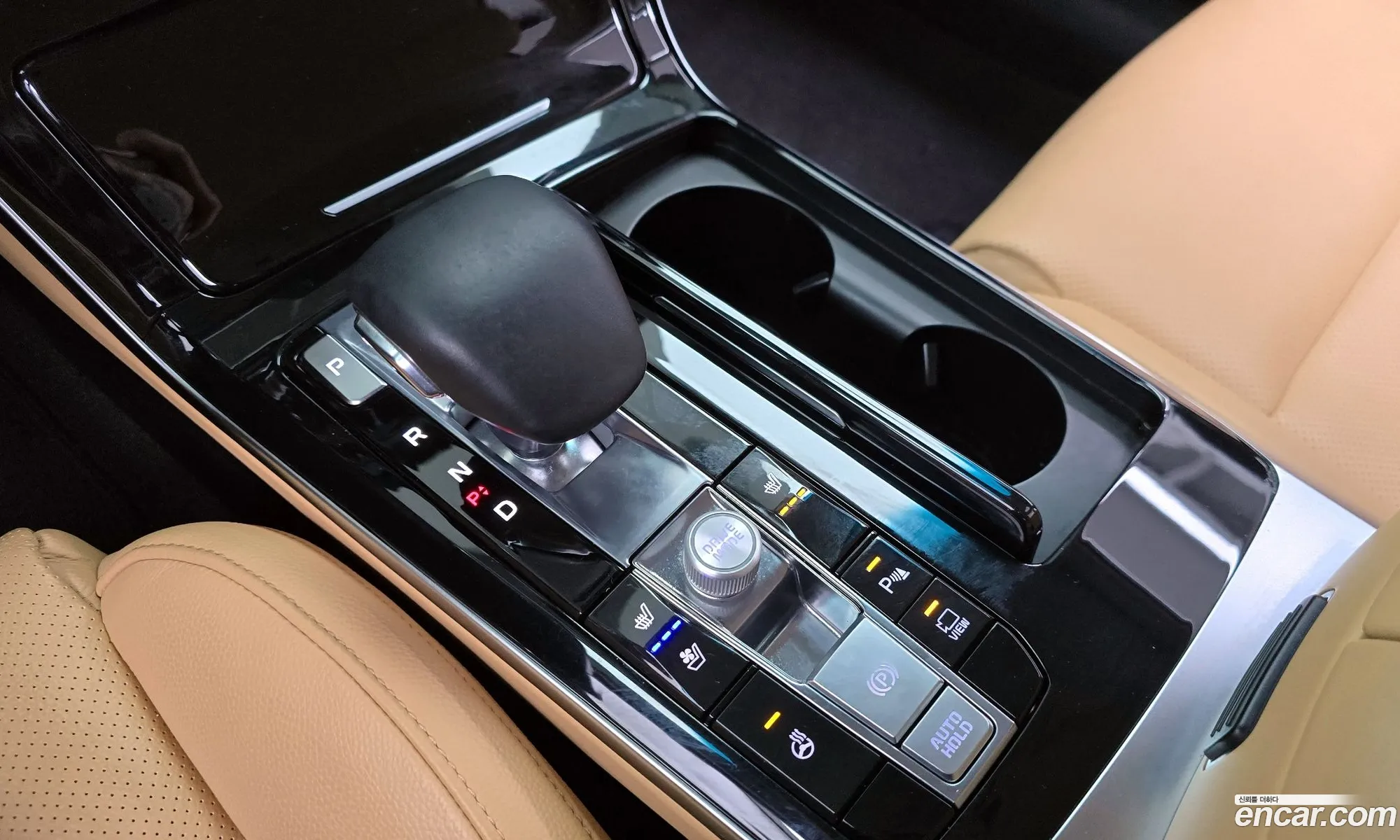 Kia K7 Premier Hybrid 2020 — 7