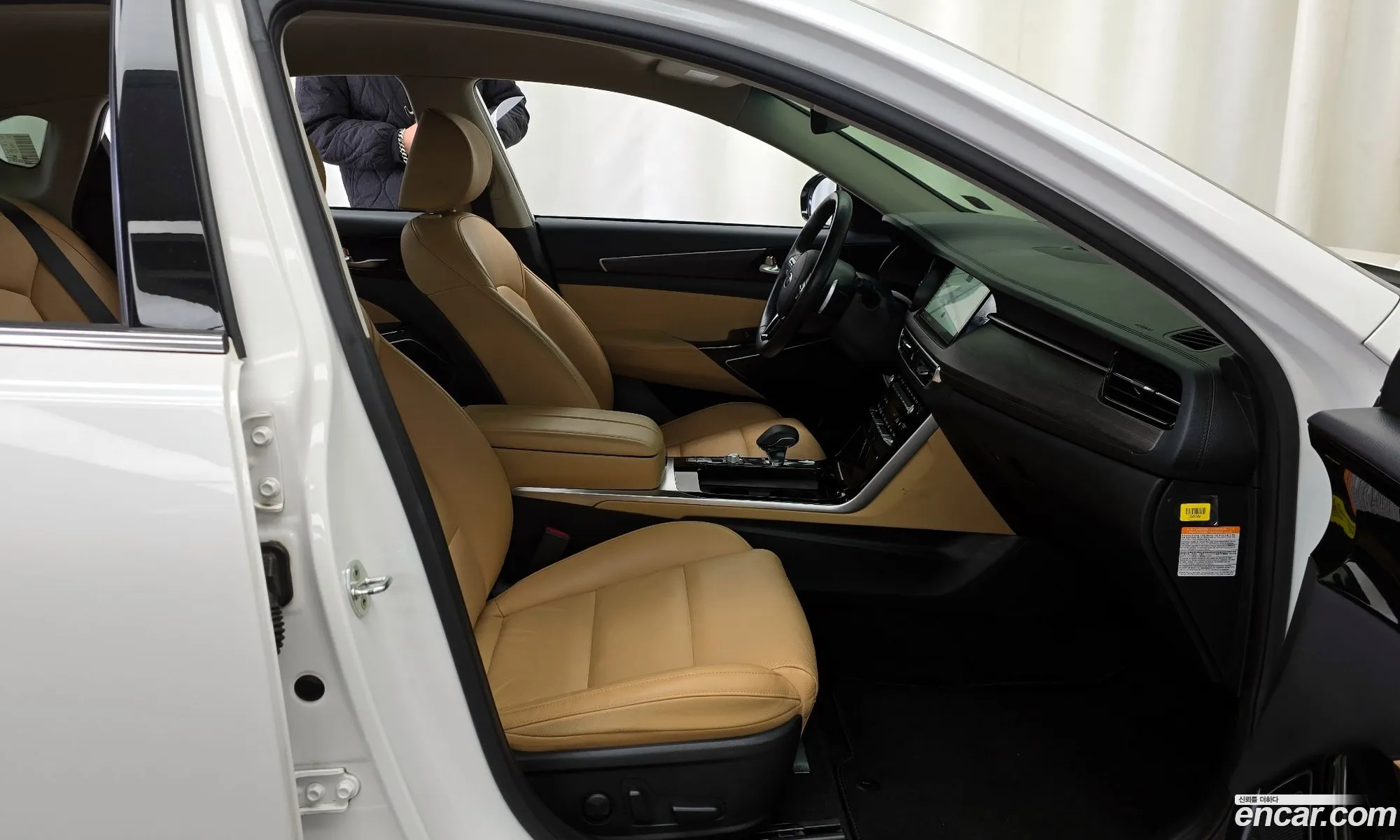Kia K7 Premier Hybrid 2020 — 14