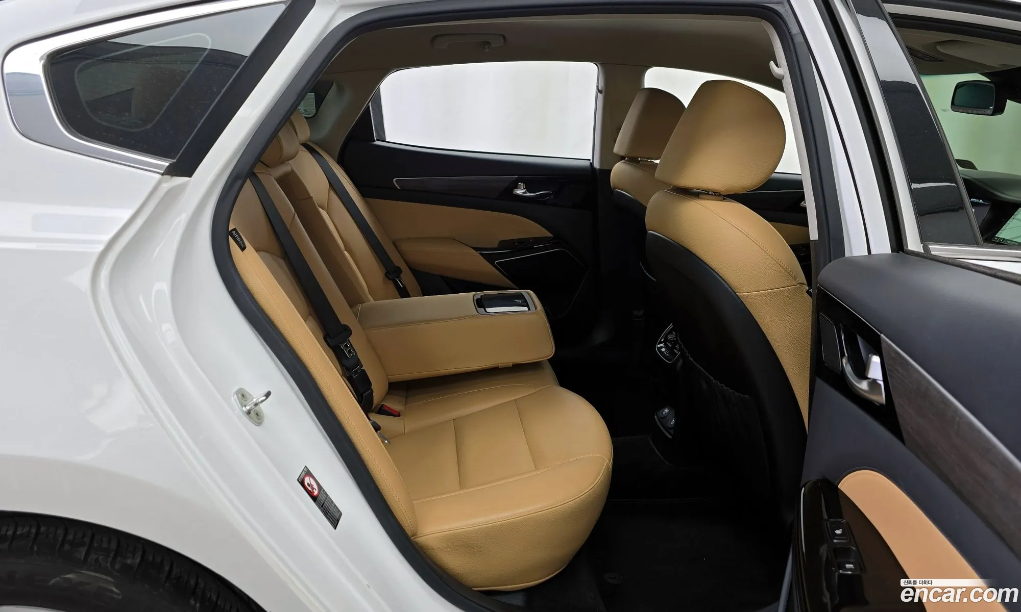 Kia K7 Premier Hybrid 2020 — 10