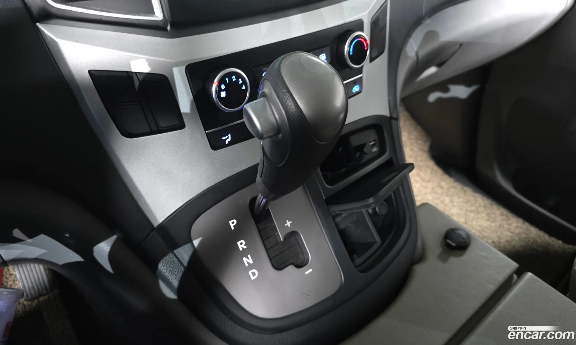 Hyundai Grand Starex 2019 — 16