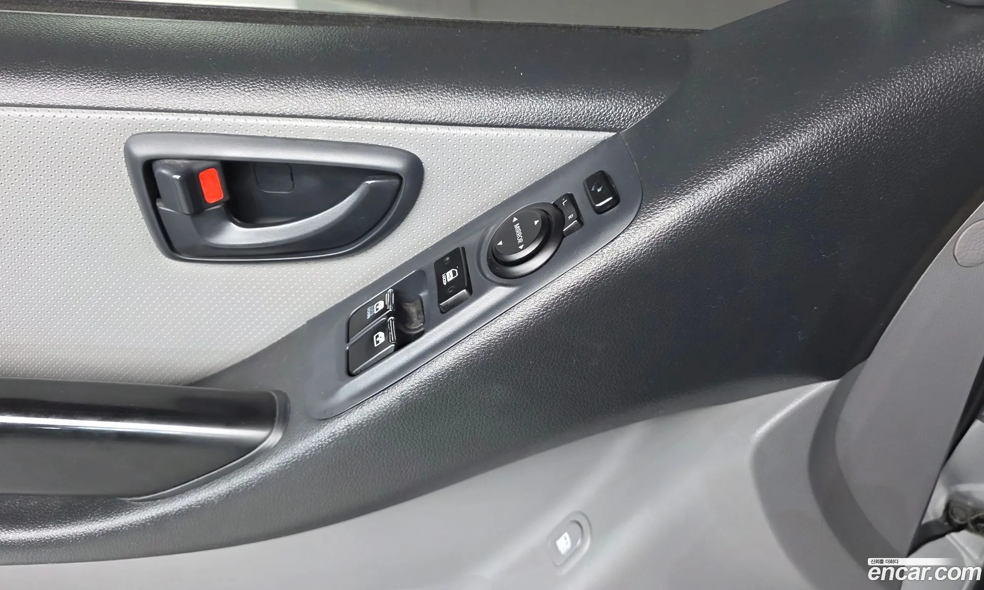 Hyundai Grand Starex 2019 — 18