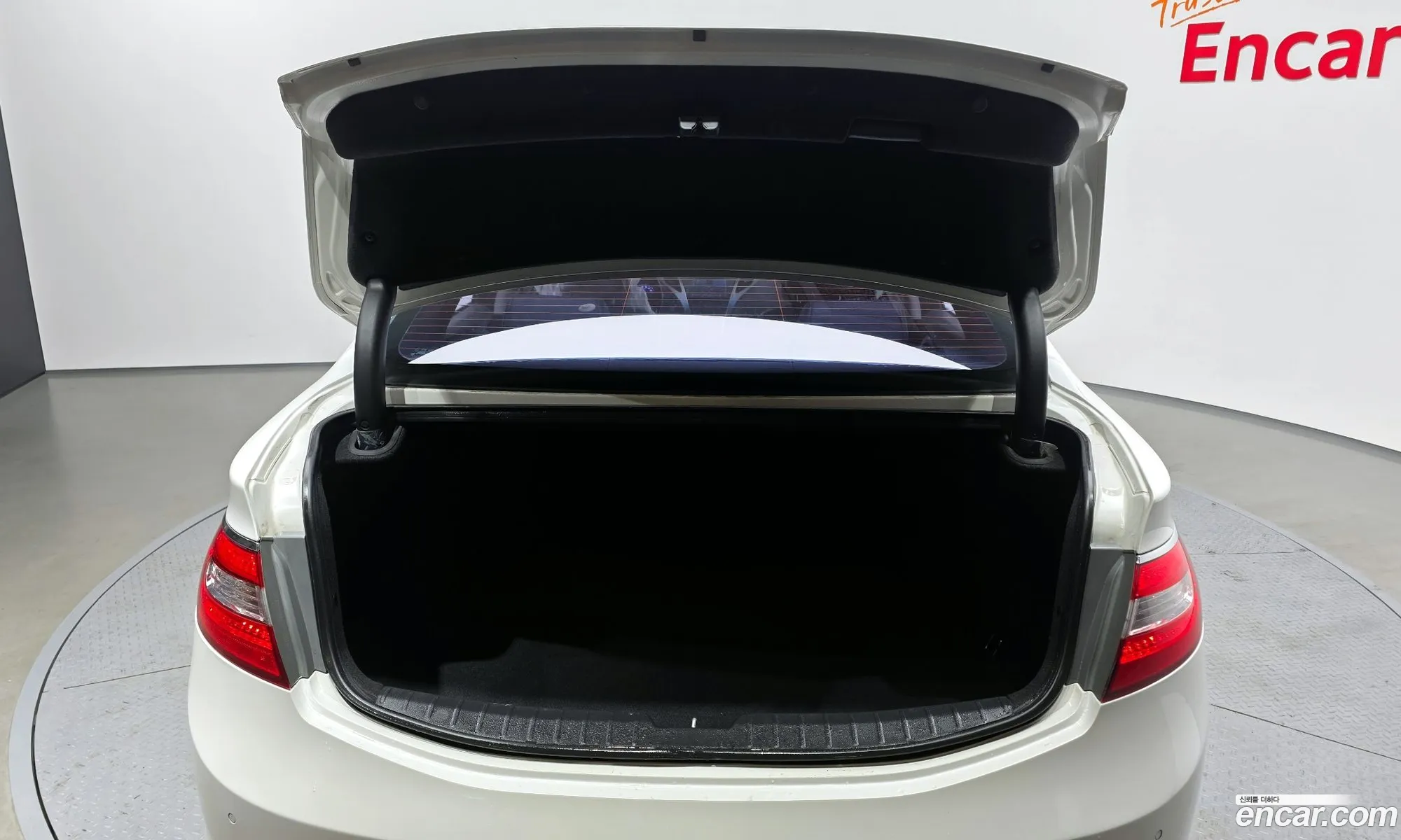 Hyundai Grandeur HG 2012 — 10