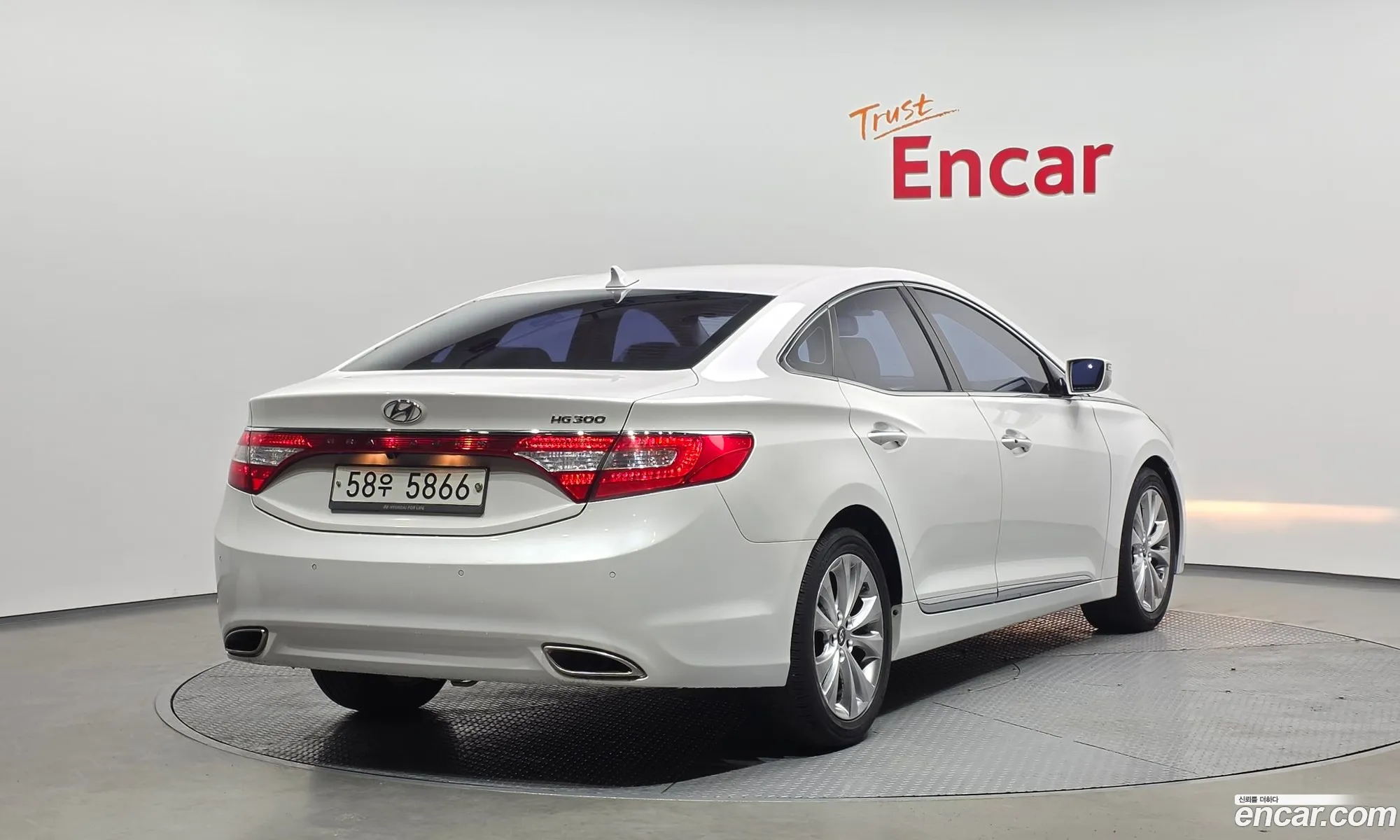 Hyundai Grandeur HG 2012 — 12