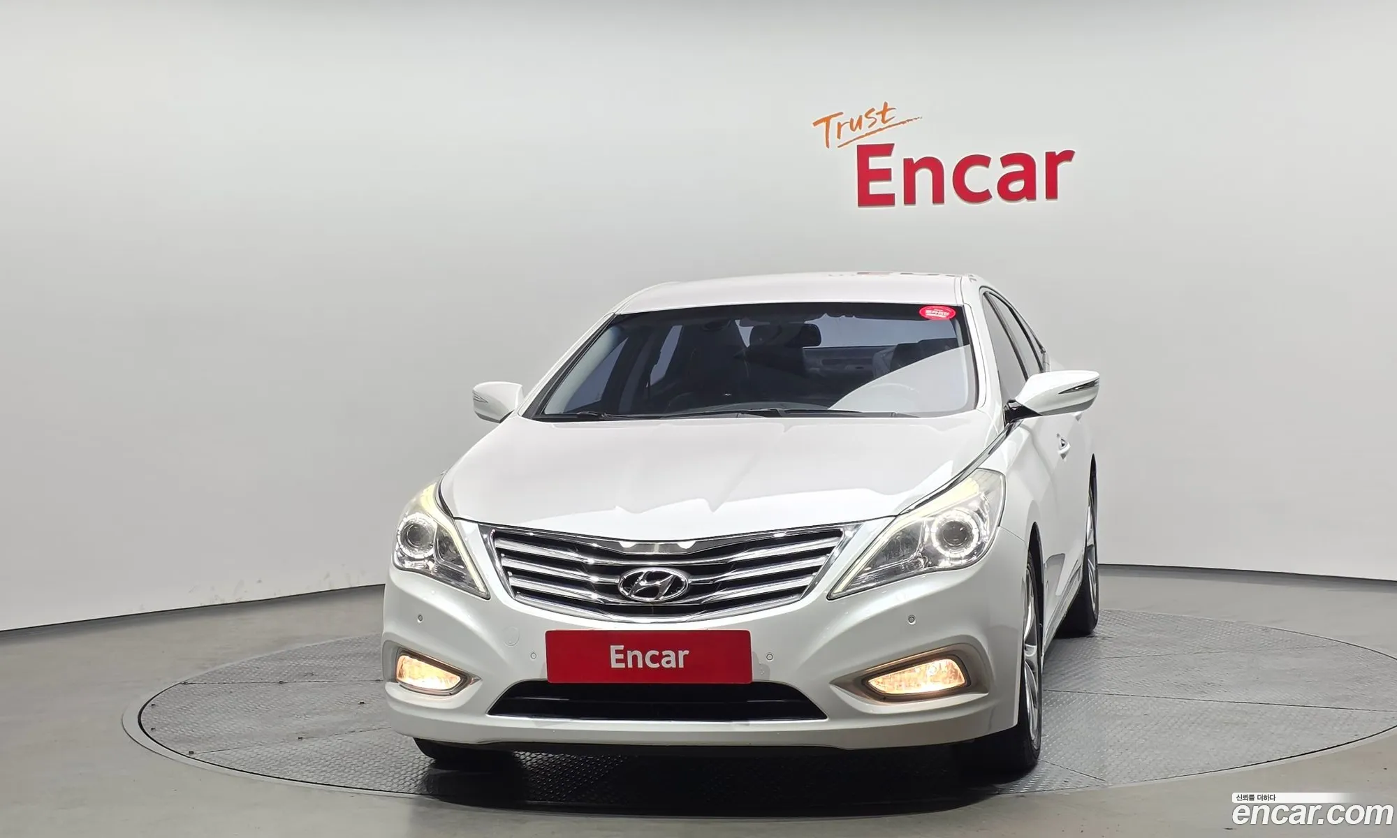 Hyundai Grandeur HG 2012 — 17