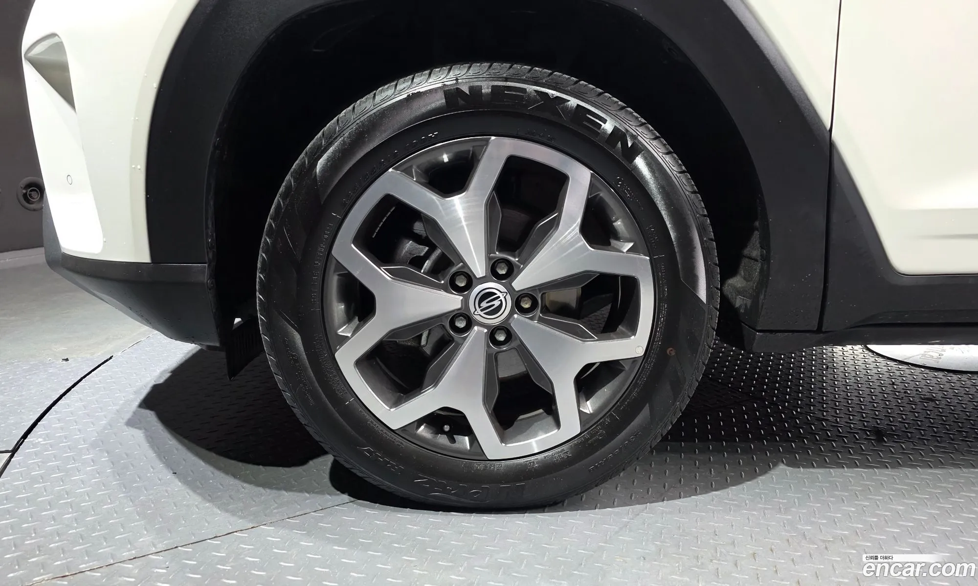 KG Mobility (SsangYong) Torres 2023 — 5